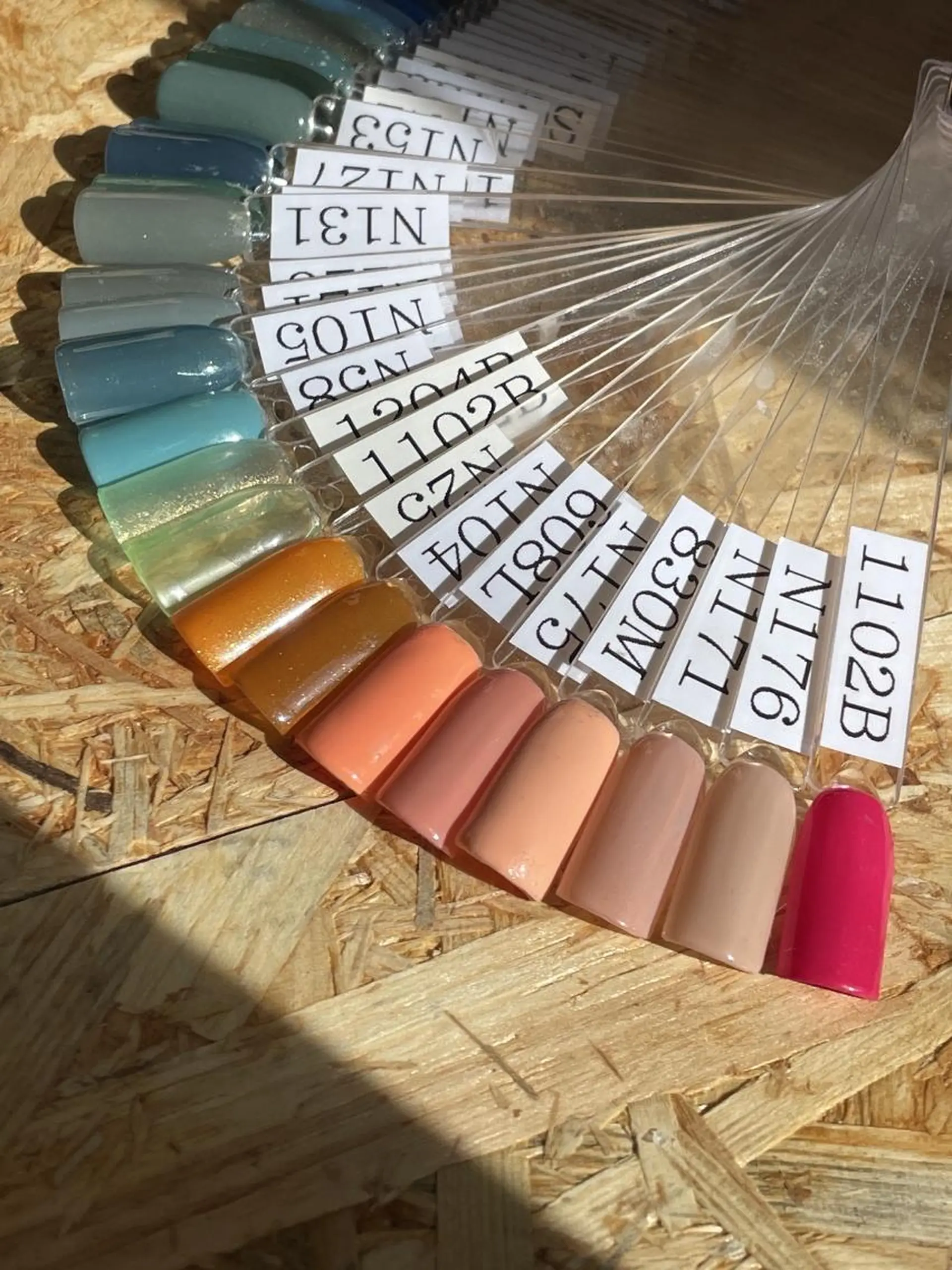 ネイル 久保 麗美のネイルデザイン