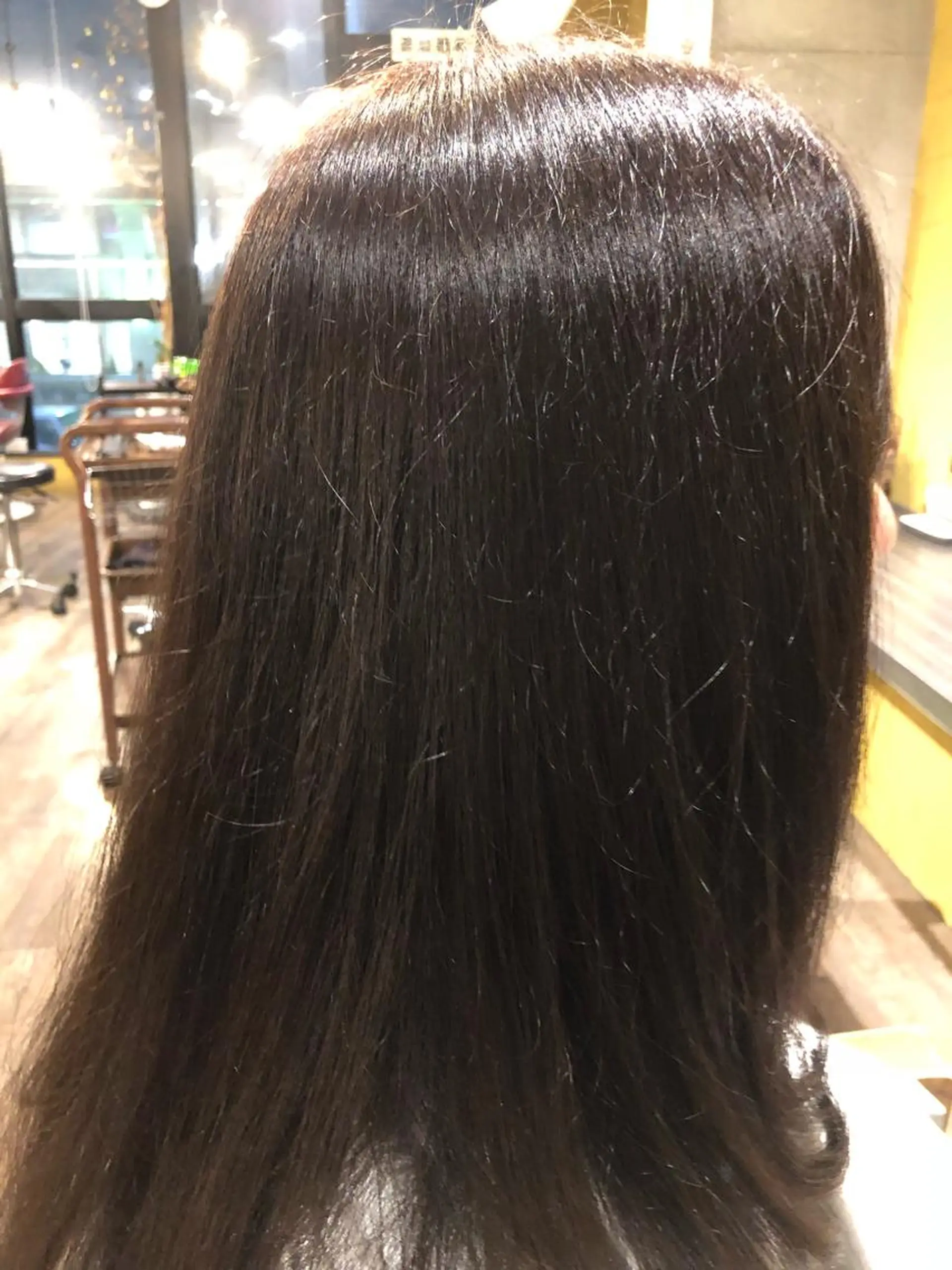 ロング アッシュ ISHIMORI  のヘアスタイル