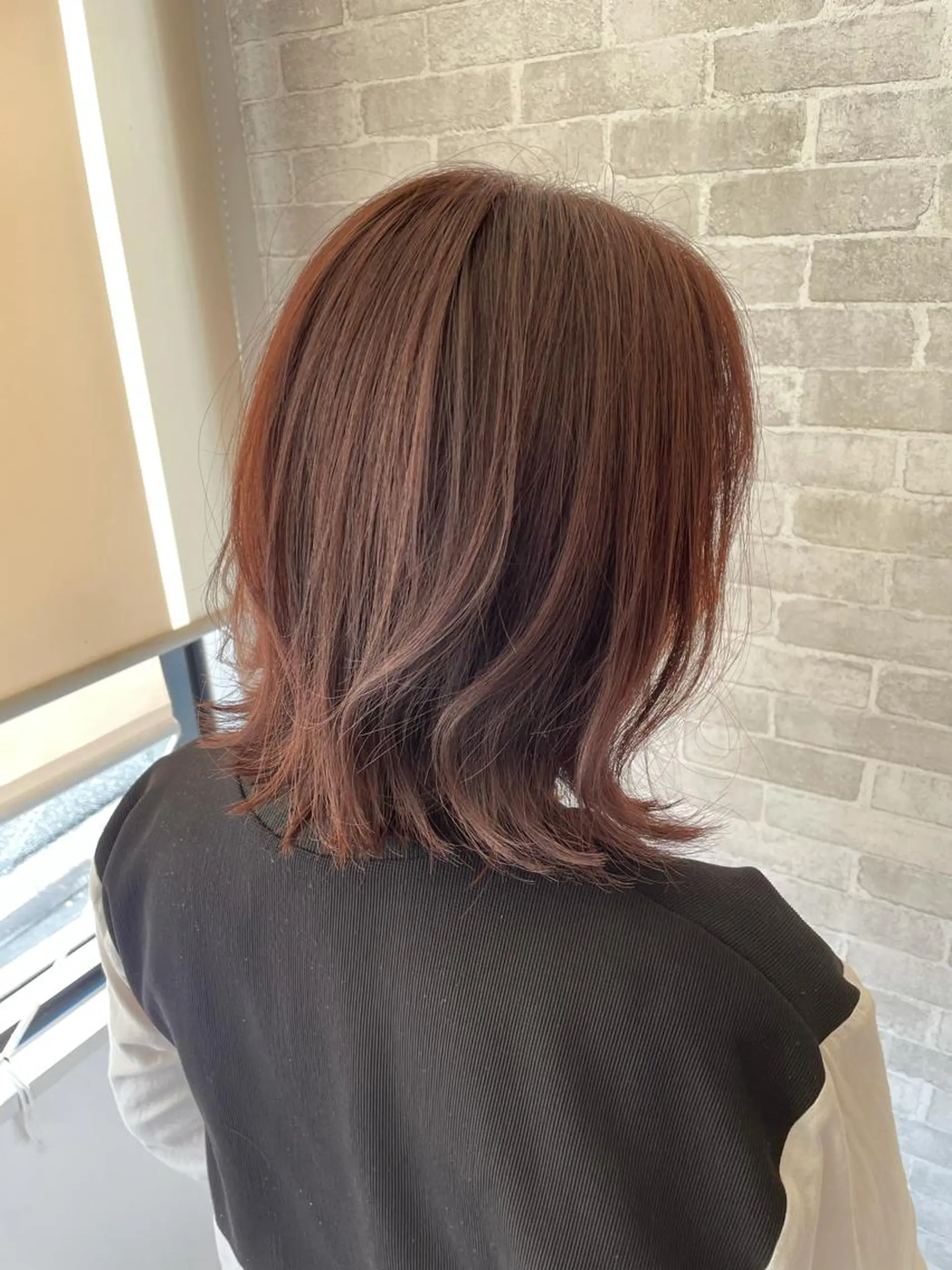 ミディアム カラー Well's TAIGAのヘアスタイル