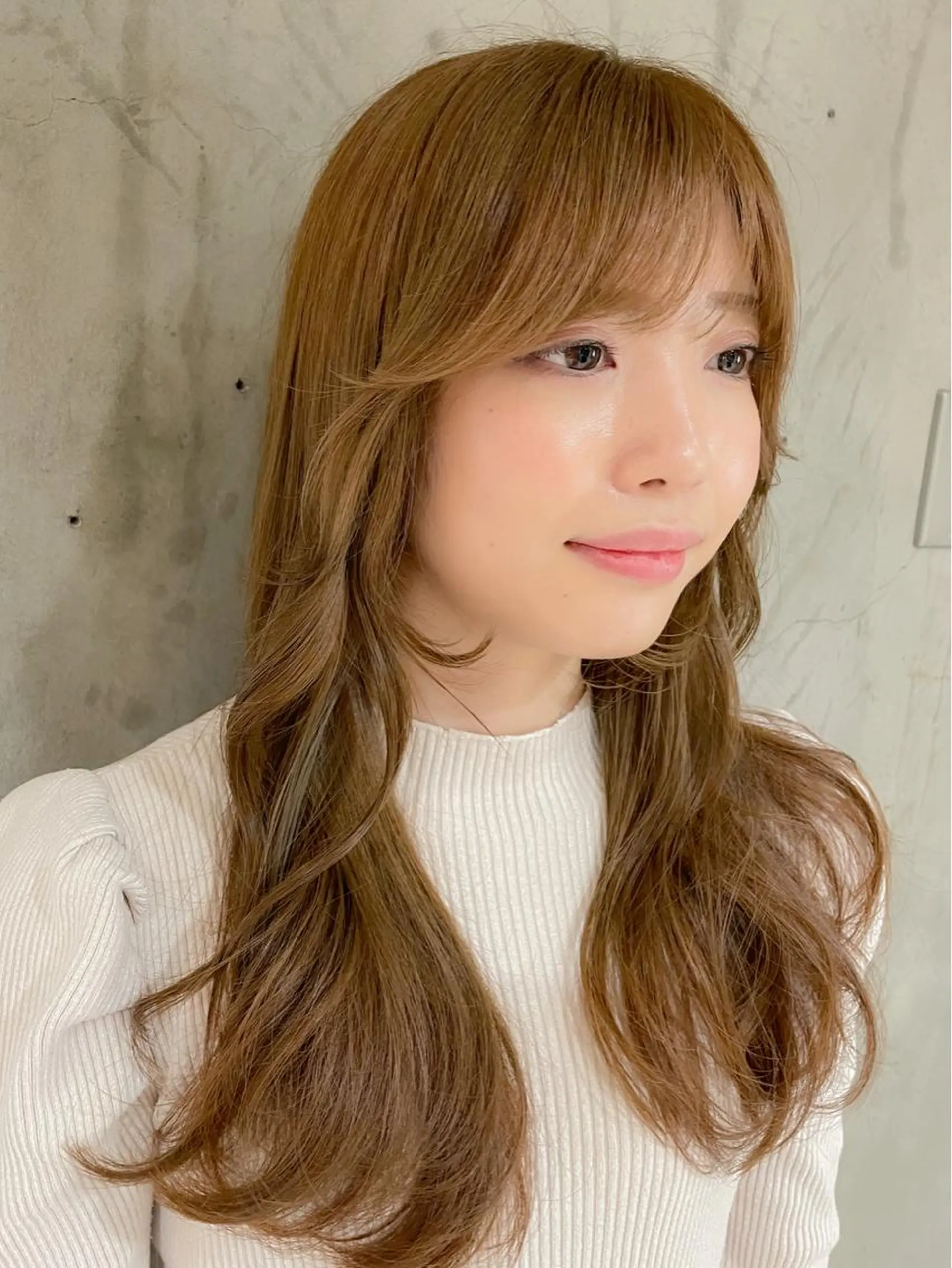 セミロング 🌹ハッシュカット、 レイヤー韓国ヘア🌹のヘアスタイル