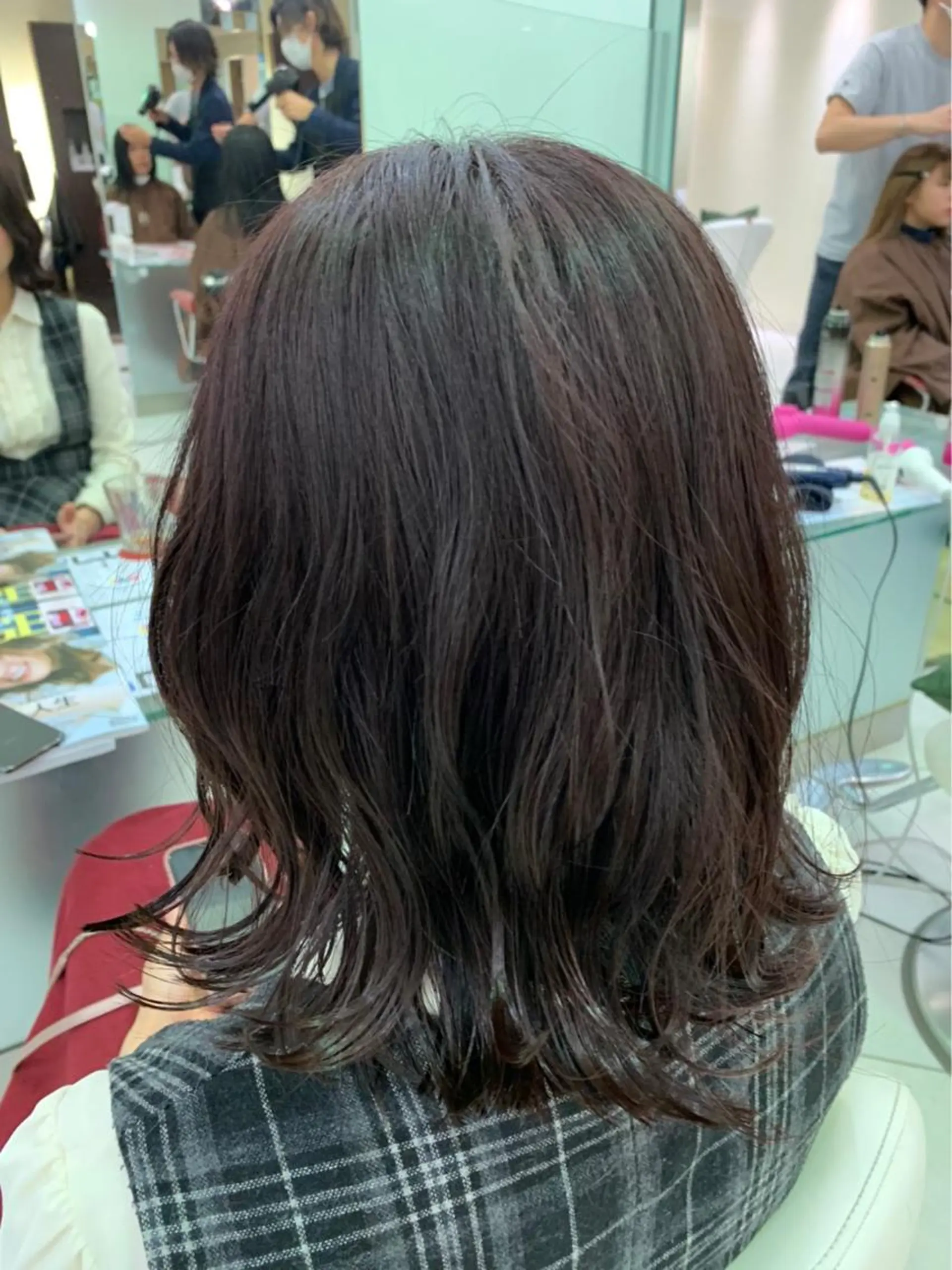 セミロング カラー 春日 力のヘアスタイル