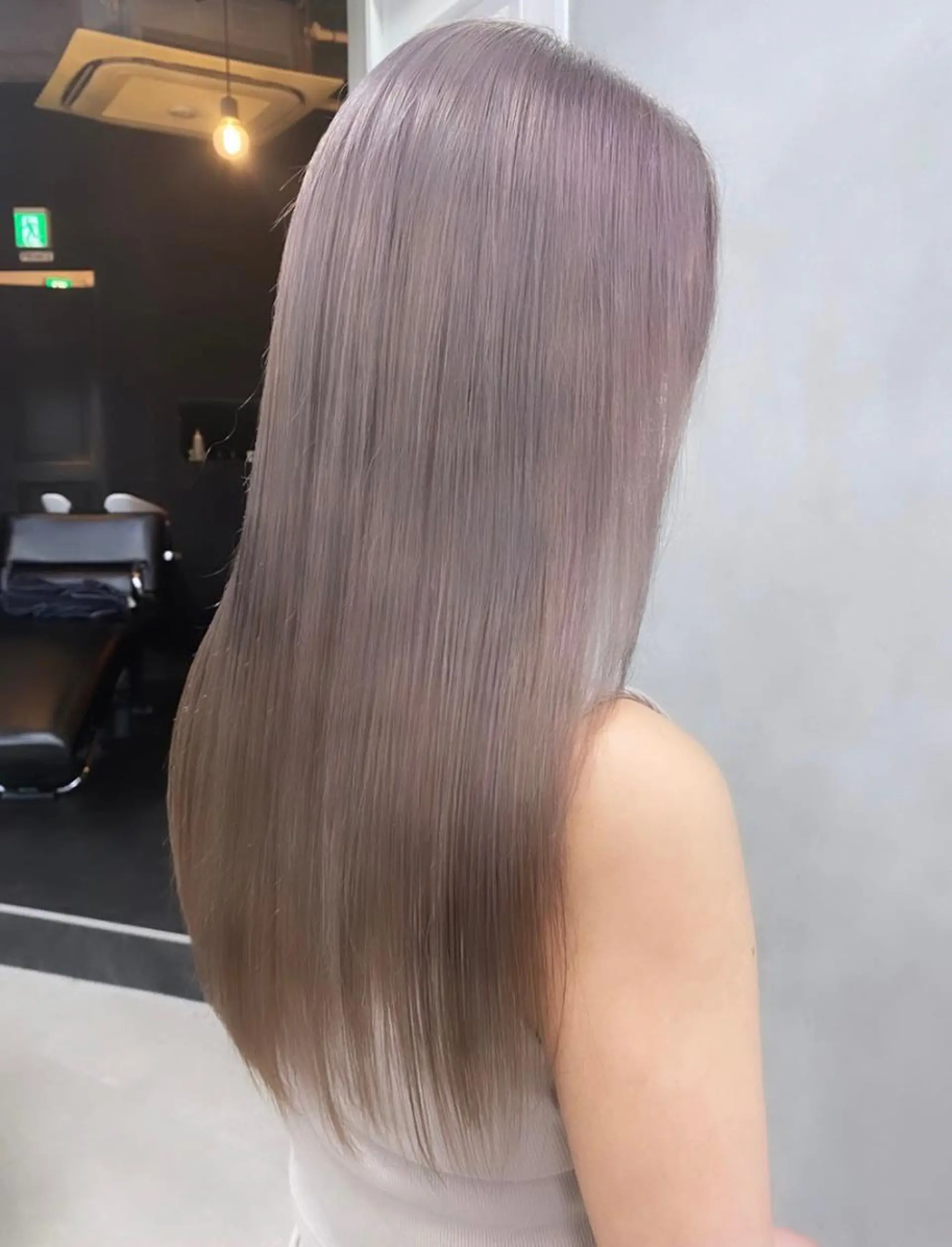 ロング カラー アッシュ カット ヘアカラー トリートメント 🧸艶々韓国ヘア 🧁mizunaのヘアスタイル