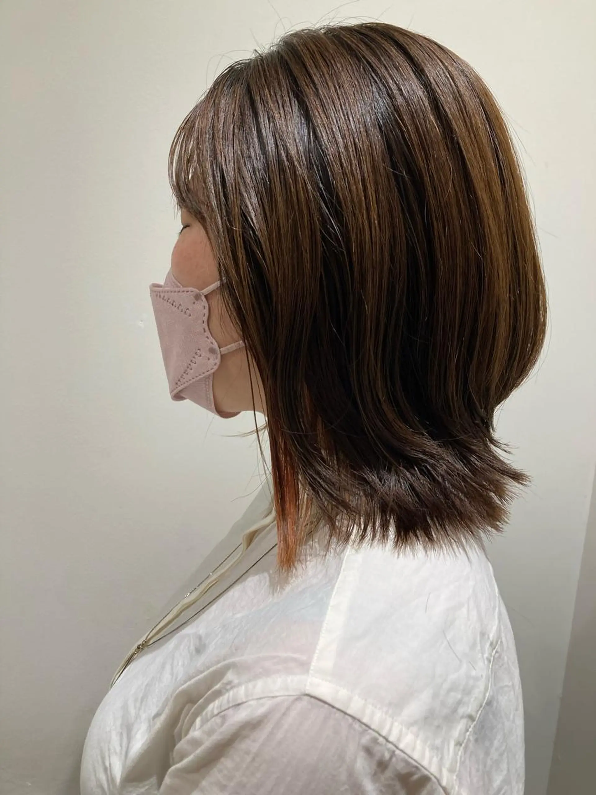 ミディアム くびれヘア 外ハネヘア 折本 沙織のヘアスタイル