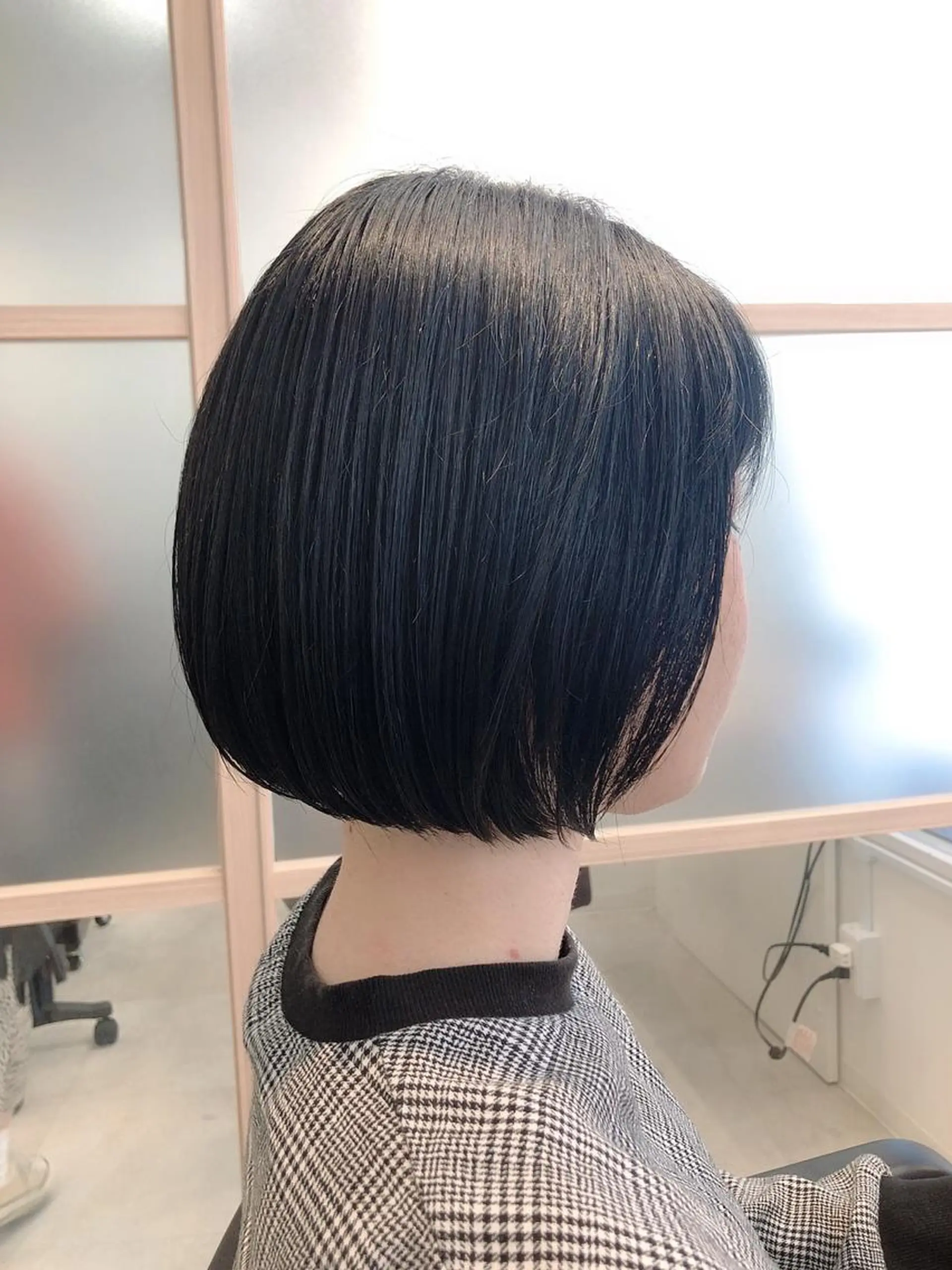 ショート 透明感カラー 山中のヘアスタイル