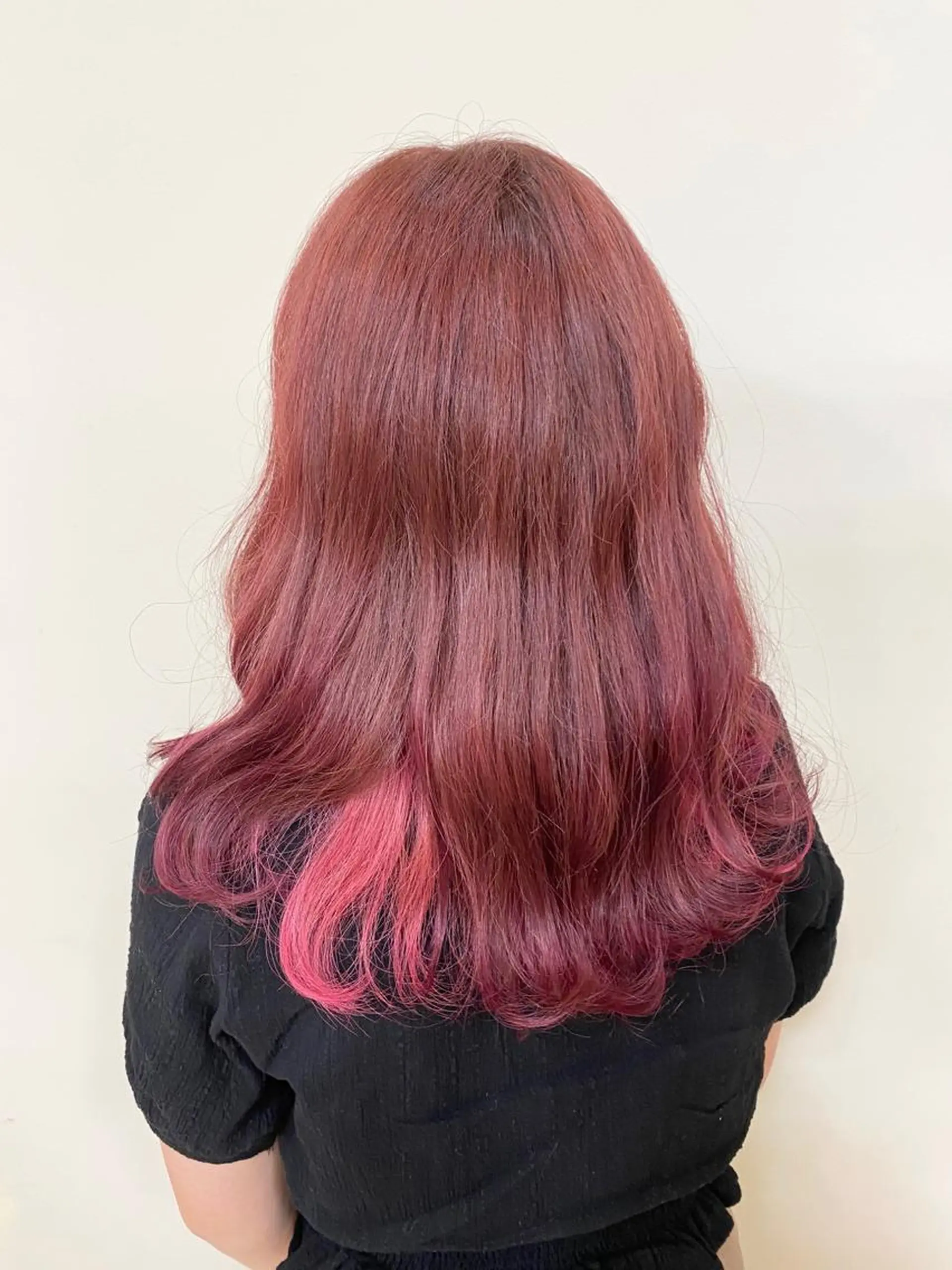 カラー SALOWIN栄 高須大貴のヘアスタイル