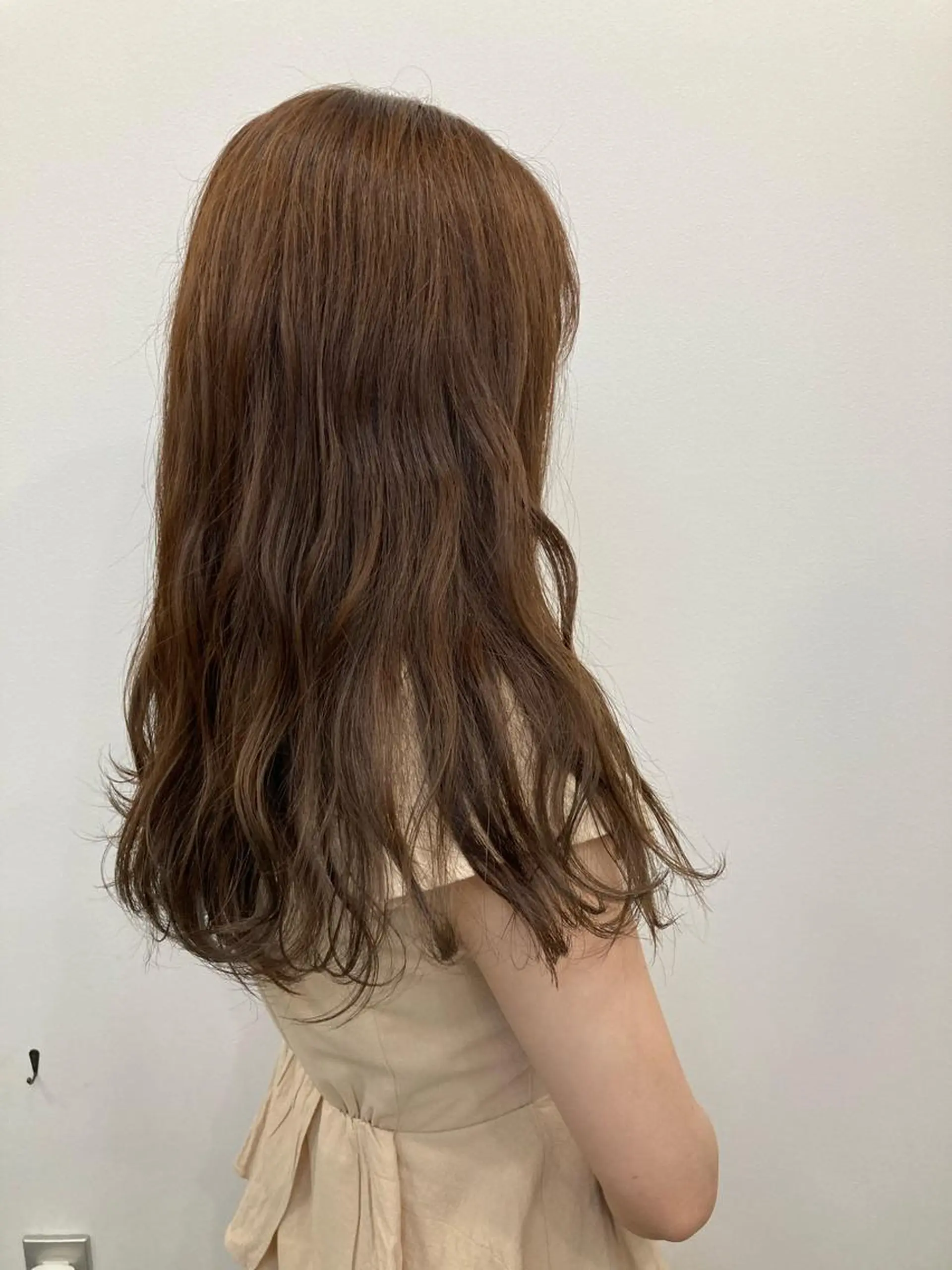 ロング カラー ベージュカラー カット ヘアカラー トリートメント 透明感カラー🫧 nanohaのヘアスタイル