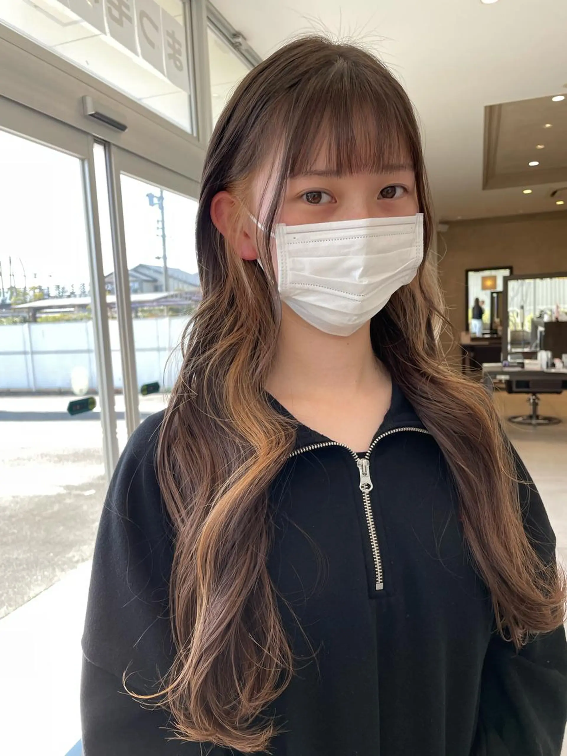 ロング カラー 松永 果菜のヘアスタイル