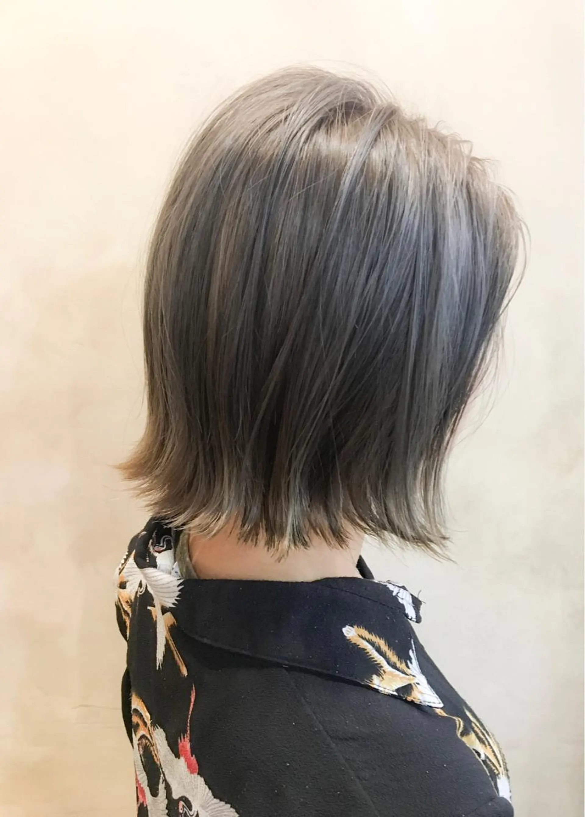 ショート カラー ショートボブ アッシュ ブリーチ 透明感カラー ハイトーンカラー 中田 敏明のヘアスタイル