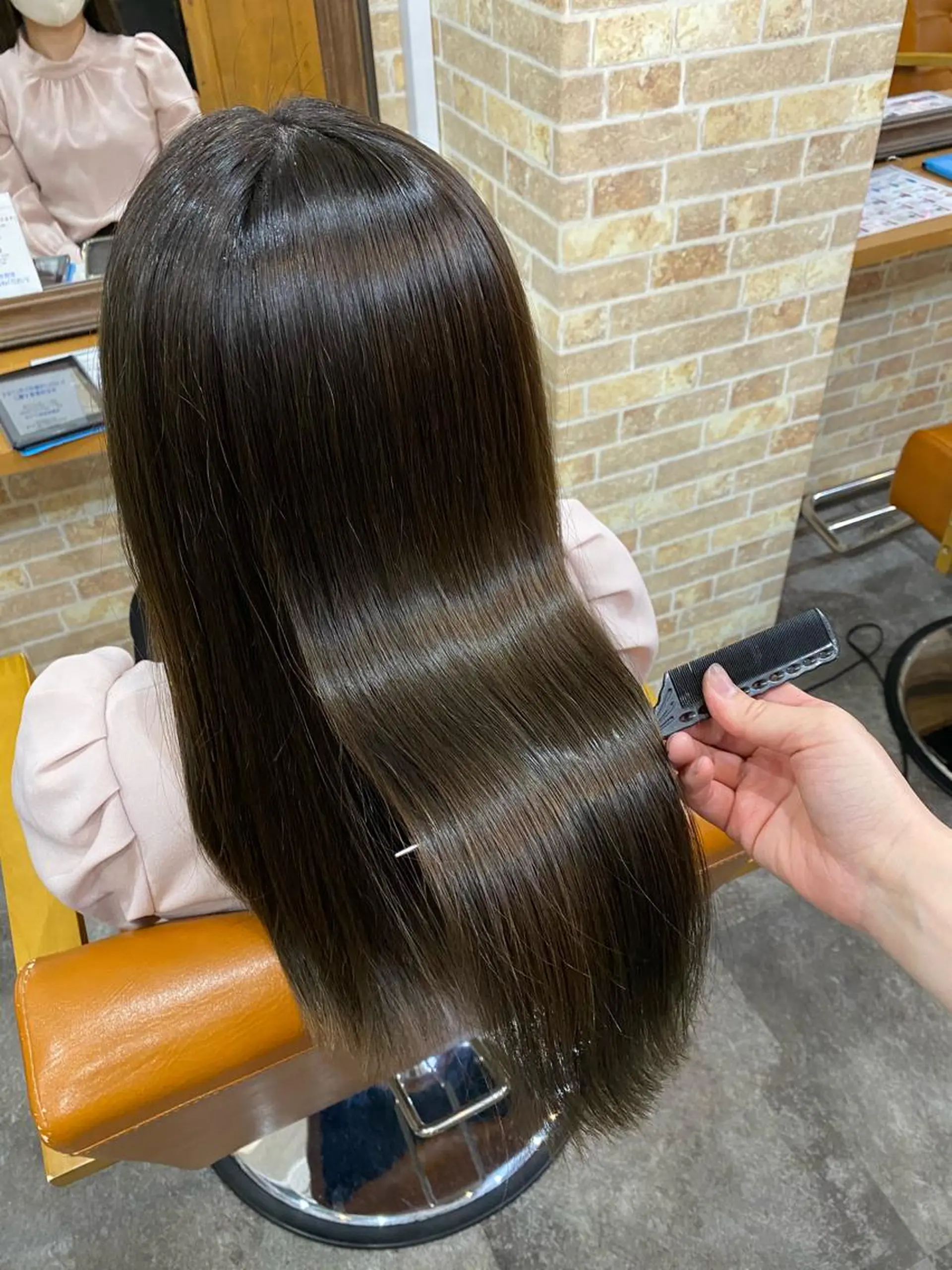 セミロング 美髪ヘア 🤍erikaのヘアスタイル