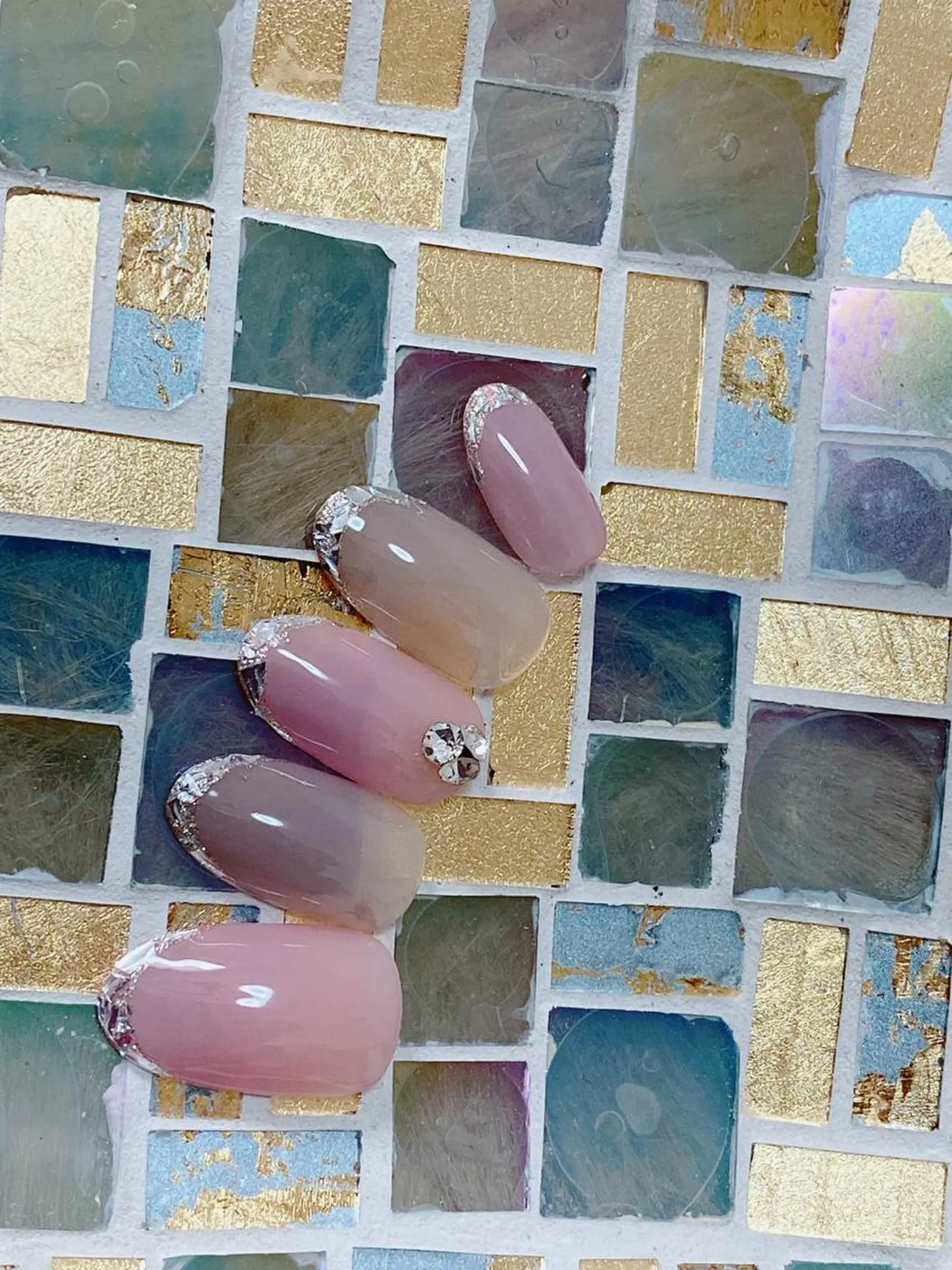 ネイル 大人キレイ 𝑁𝑖𝑥𝑖𝑠のネイルデザイン