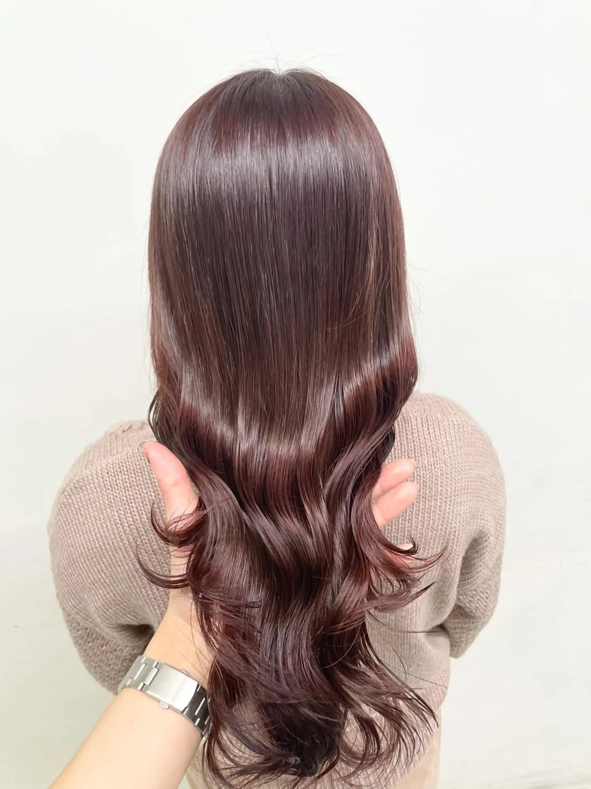 セミロング カラー 🩵ハイトーン 美咲🩵のヘアスタイル