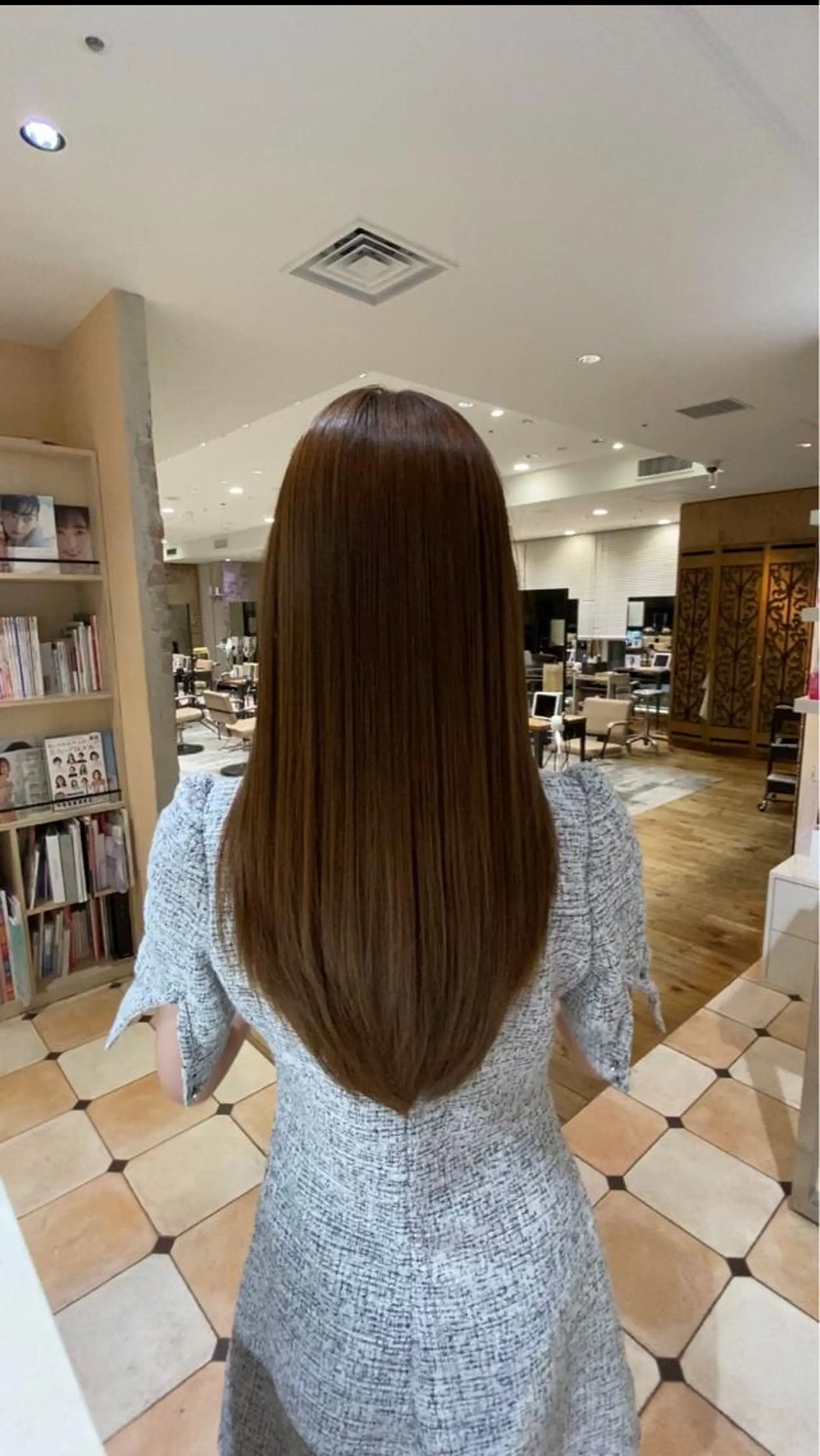 新宿/レイヤー 顔周りカット溝手優太のヘアスタイル