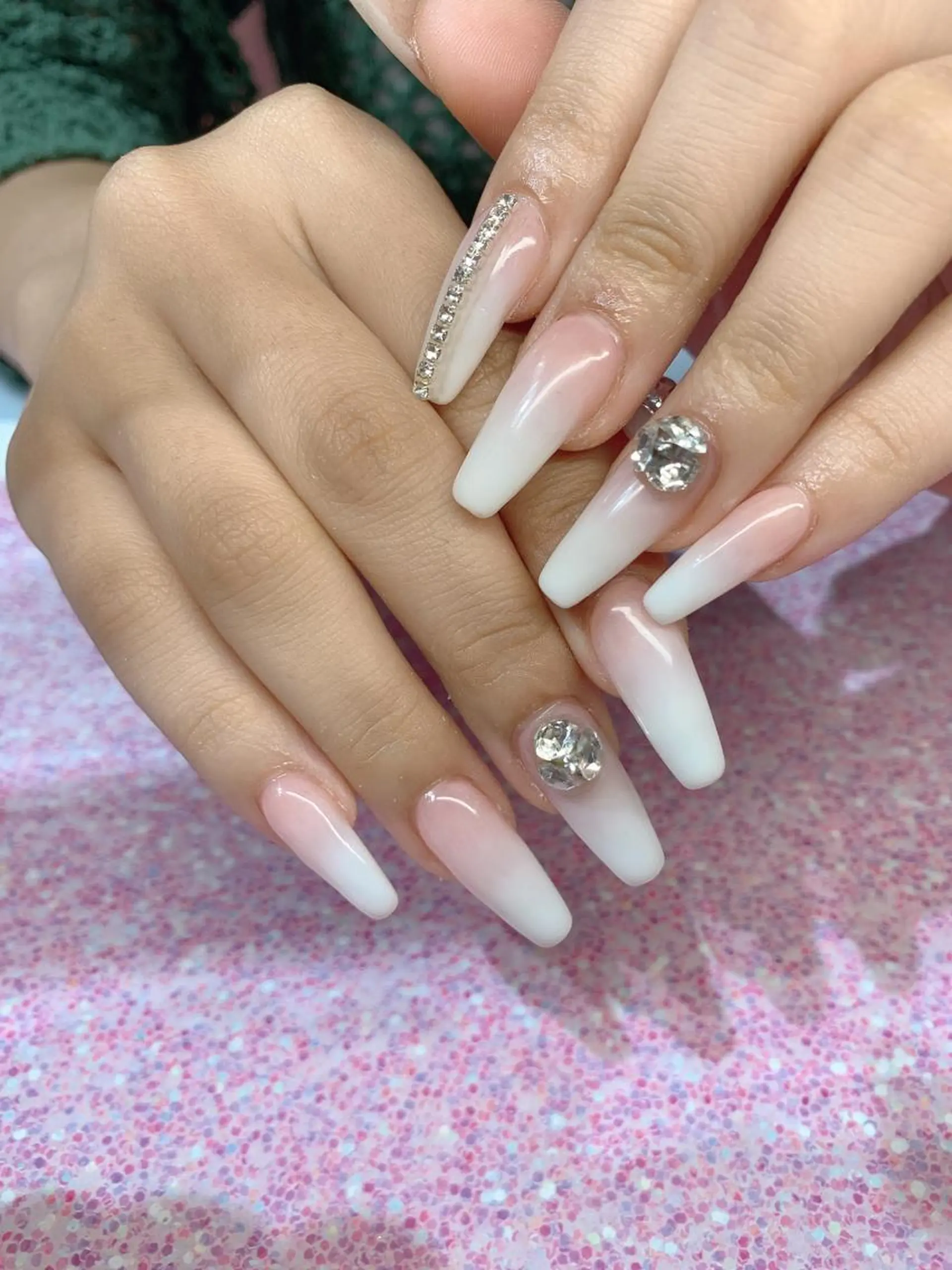 ネイル エンジェル ヒーリング 矢場町店のネイルデザイン