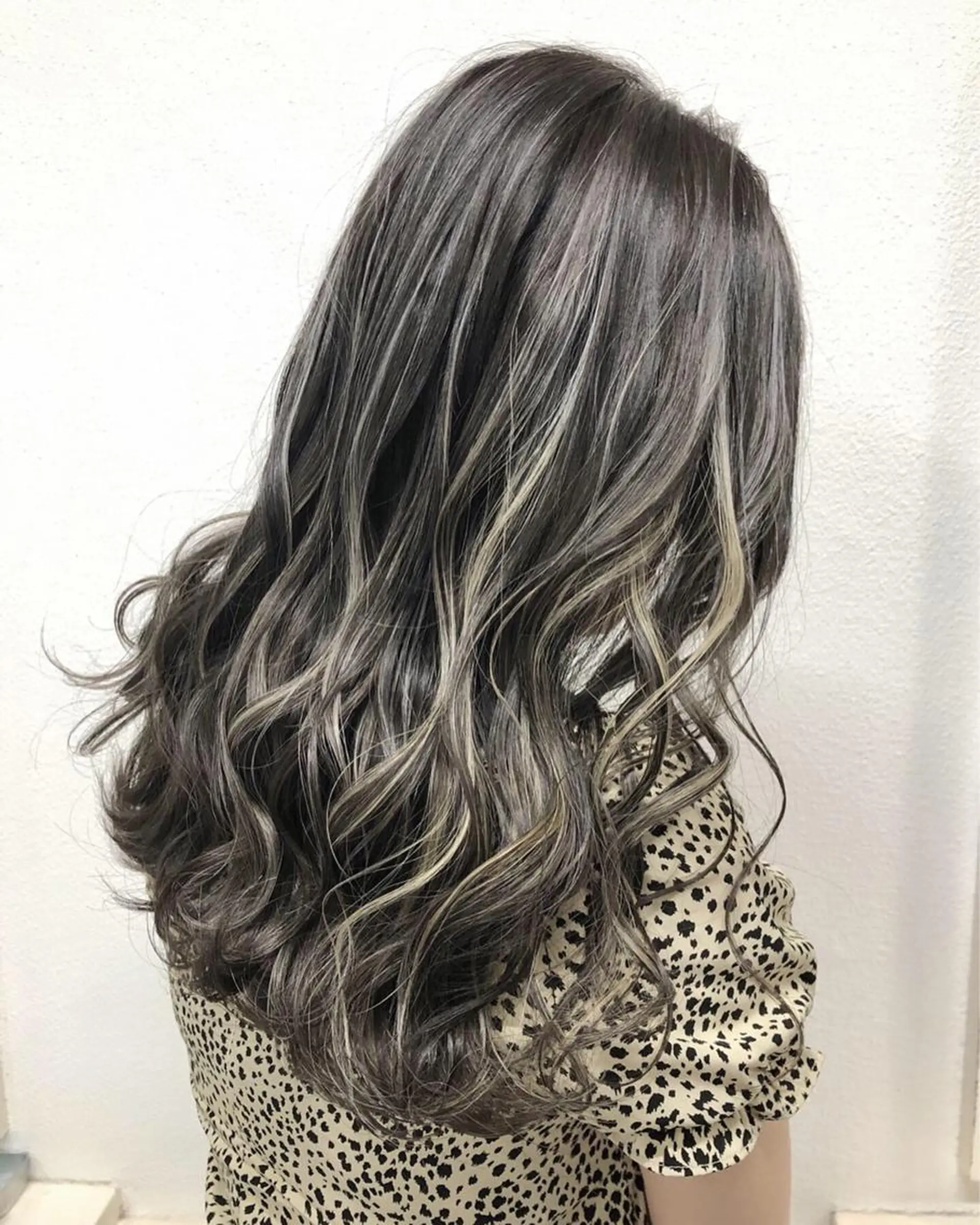 セミロング カラー ヘアアレンジ ハイライトカラー ハイライト ヘアカラー トリートメント GiseL天神カラー 髪質改善/ブリーチのヘアスタイル