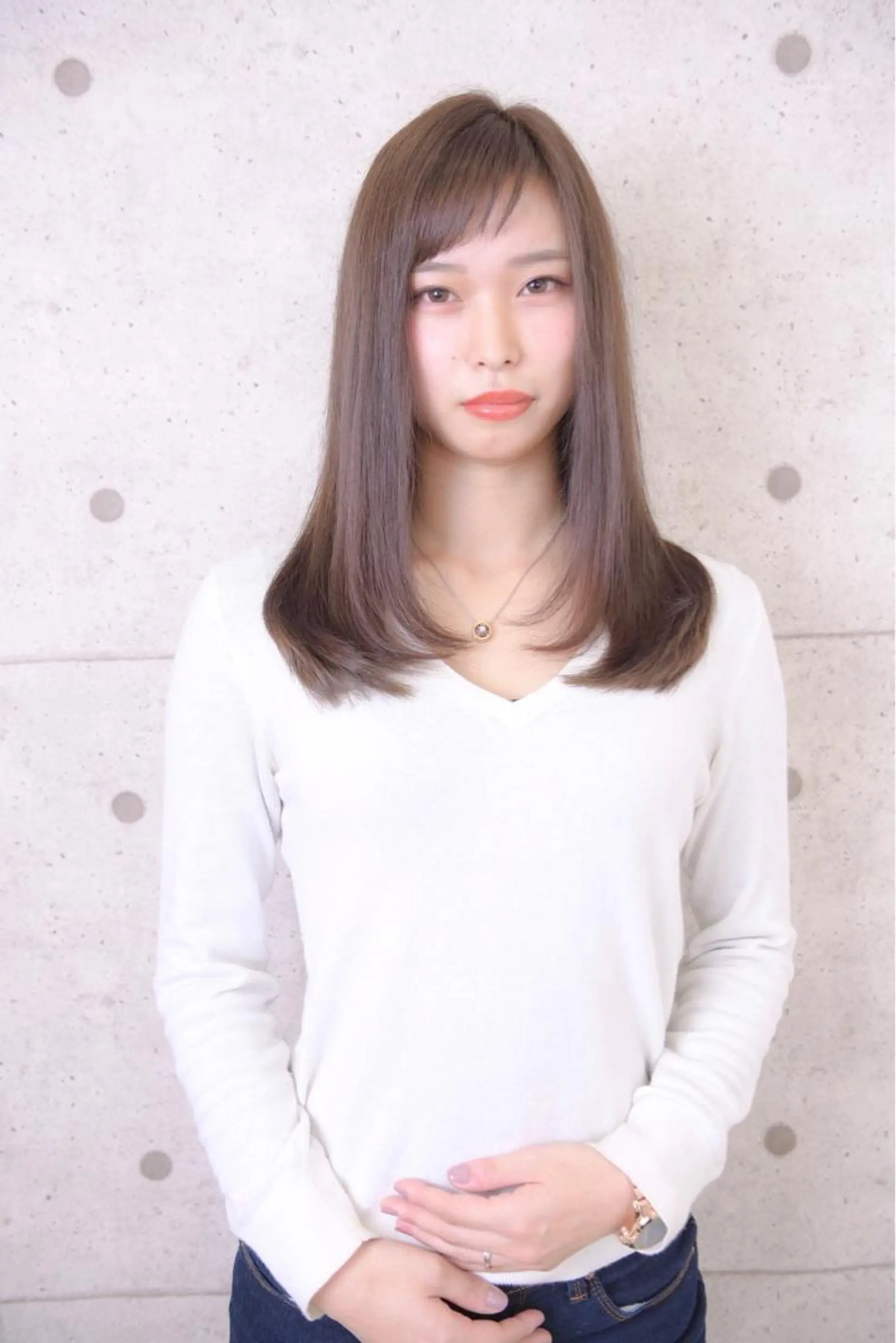 ロング カラー 伊藤 裕貴のヘアスタイル
