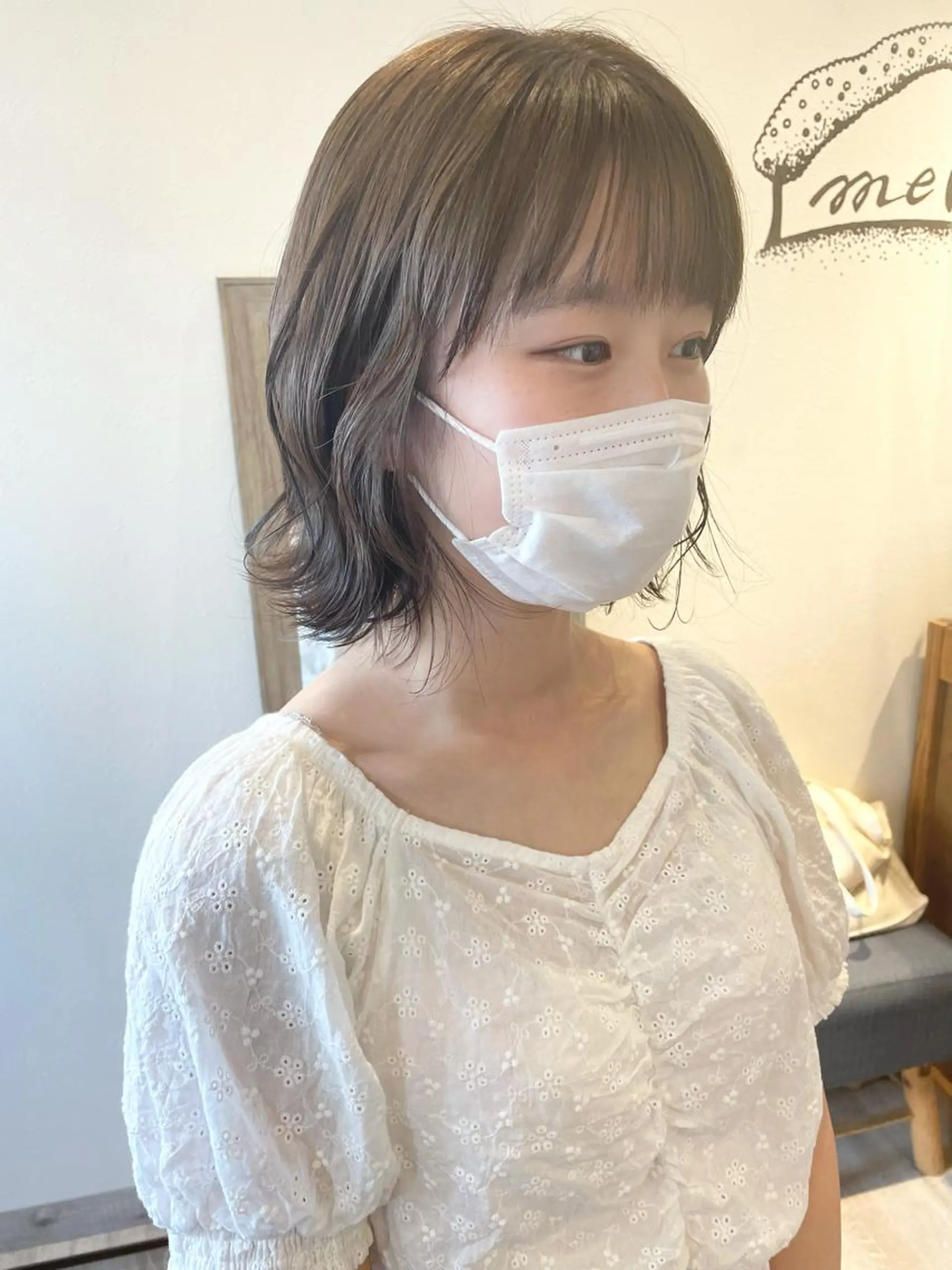 ミディアム カラー 🩰オリーブ/ ベージュ松本咲花🩰のヘアスタイル