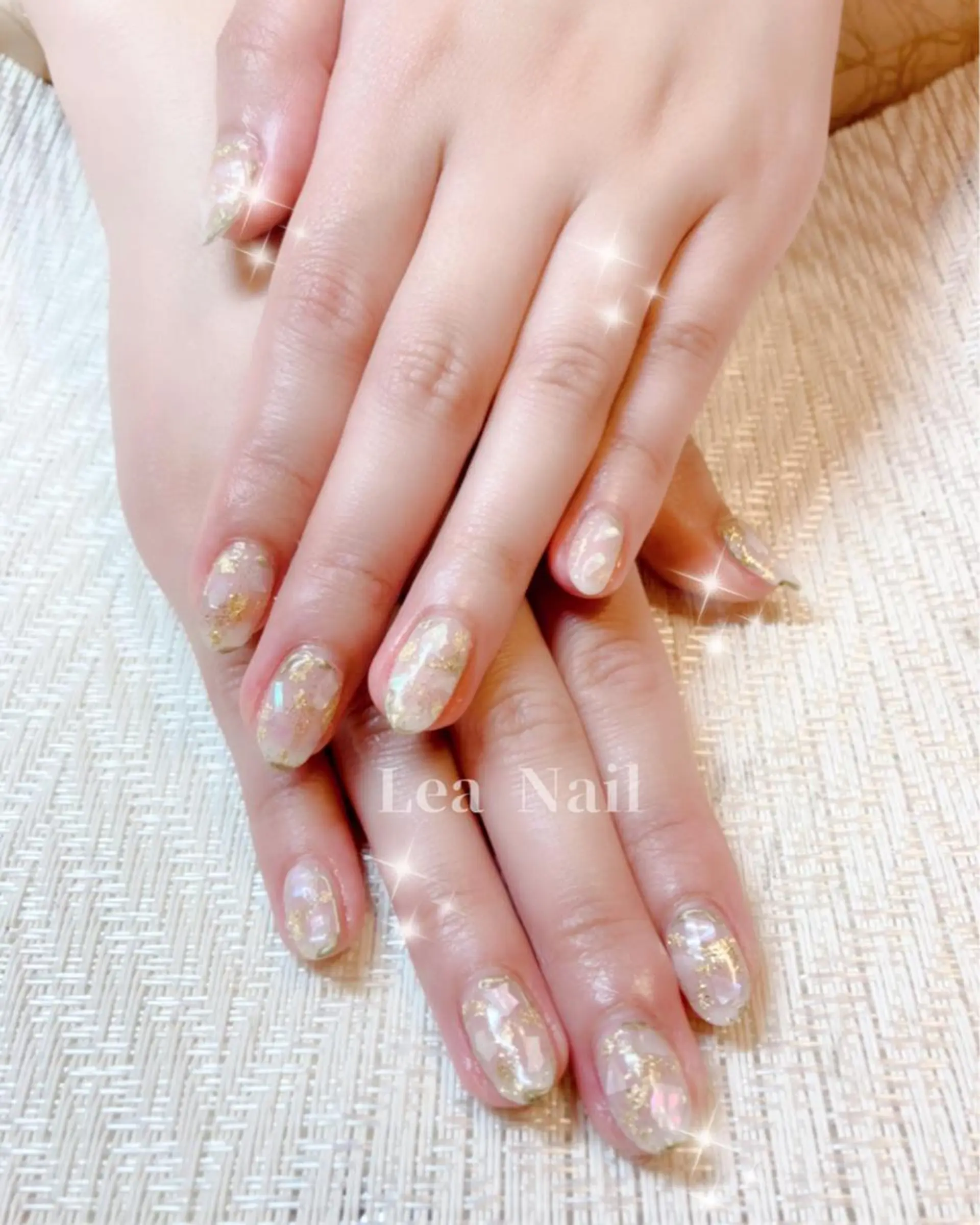 ネイル ホワイト Lea Nailのネイルデザイン