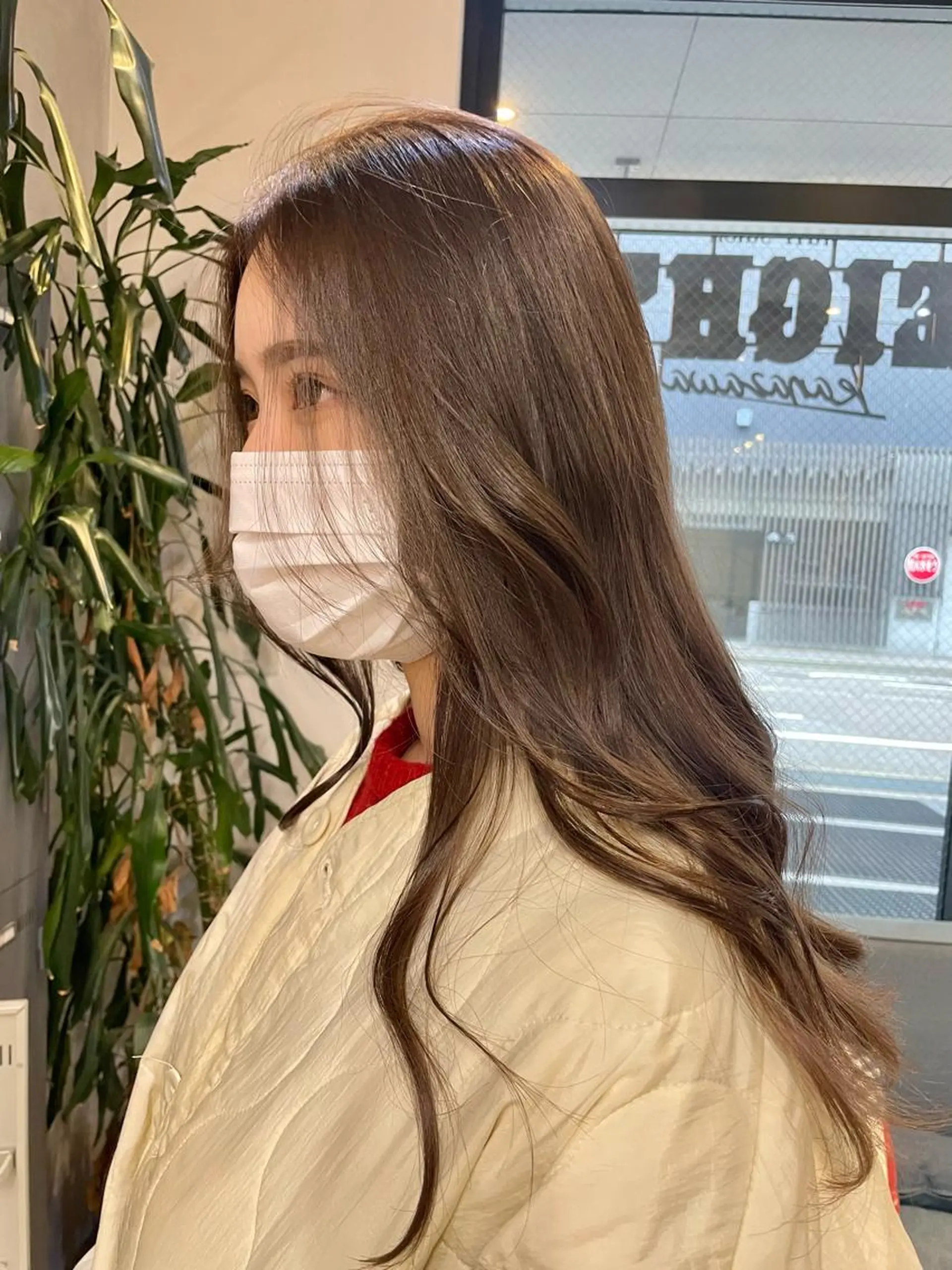 セミロング ヘアカラー トリートメント EIGHT 野々市 イトウミサキのヘアスタイル