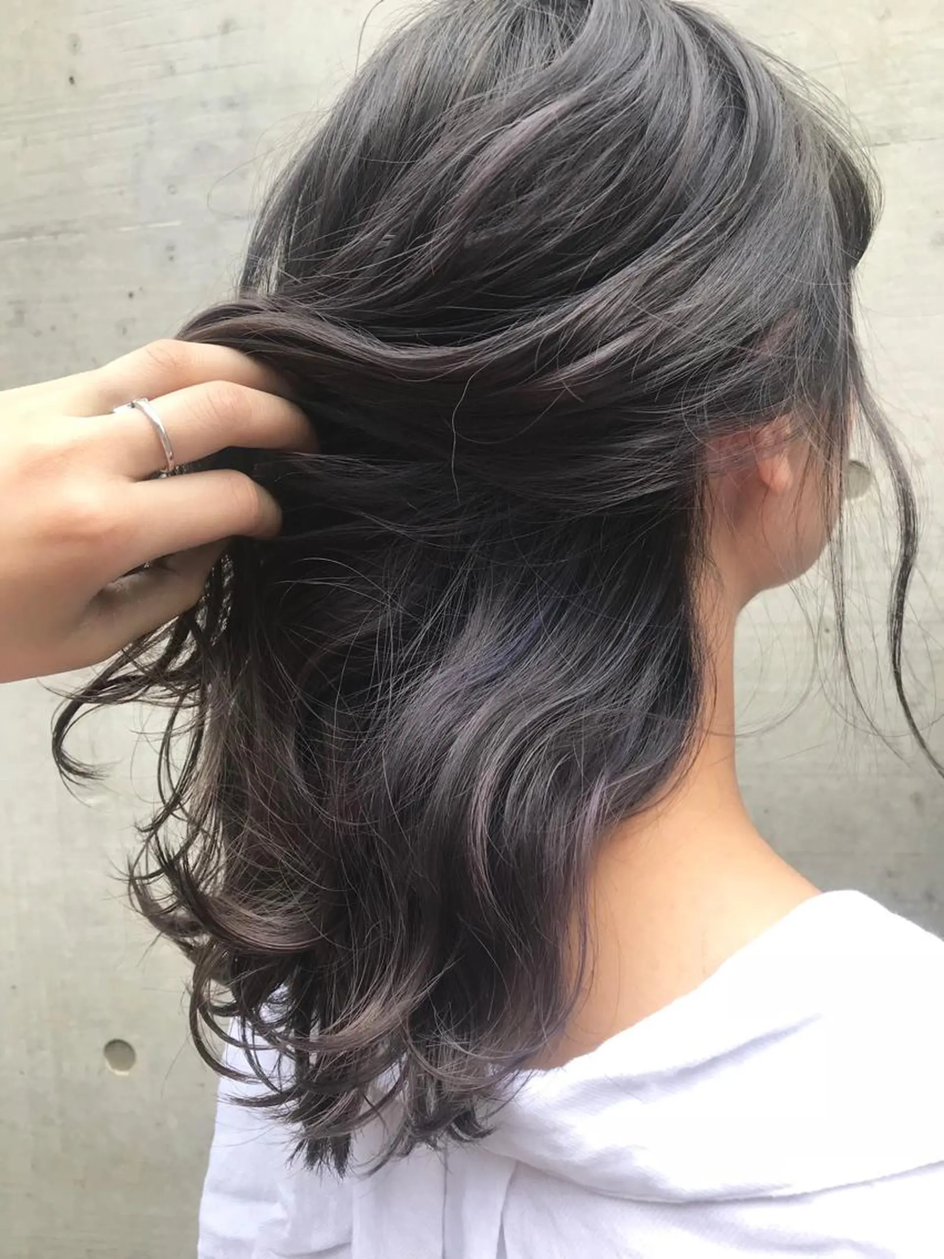 セミロング カラー ハイライトカラー ハイライト 色落ちまでキレイに！ ！女性サロンのヘアスタイル