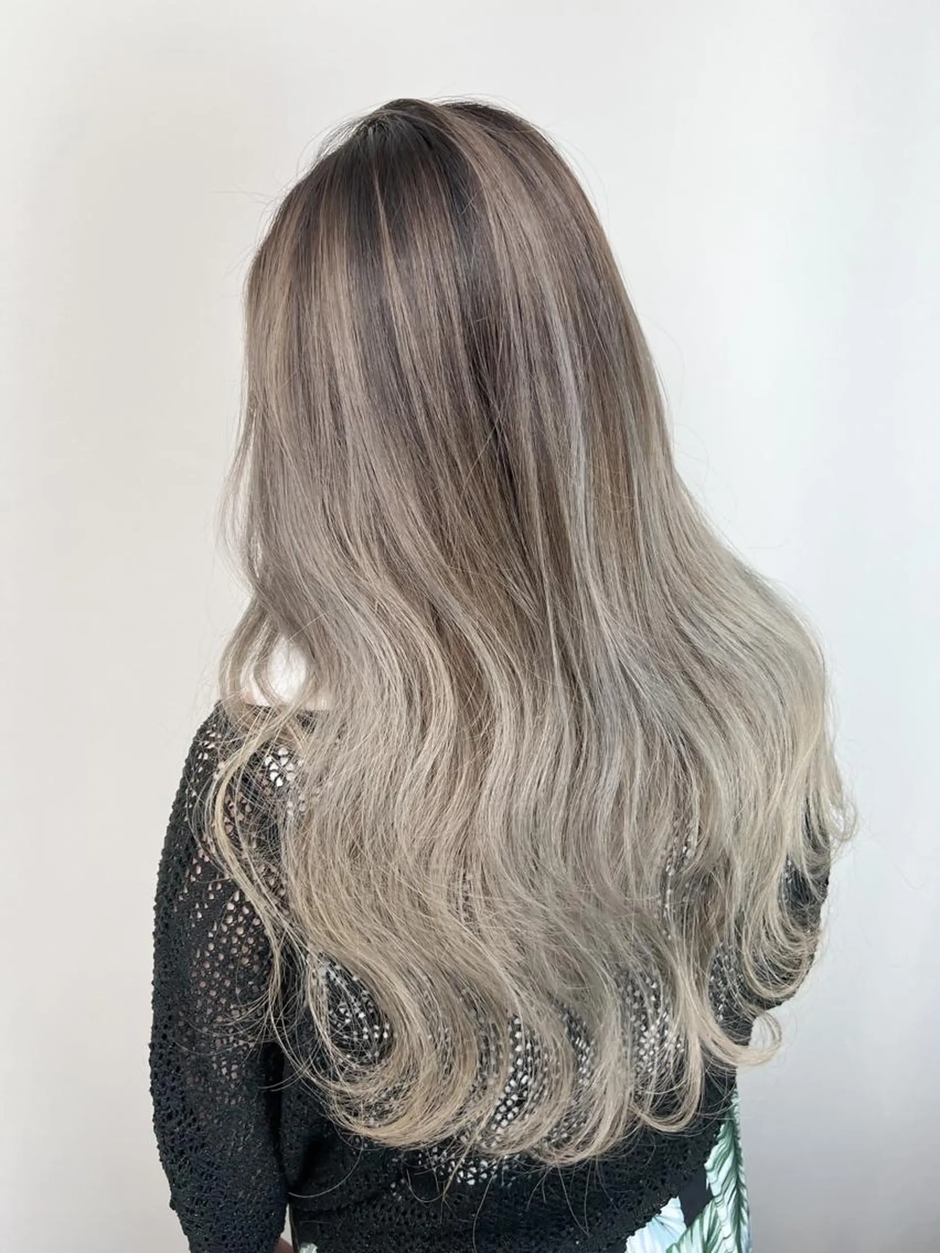 ロング カラー シールエクステ バレイヤージュ ミストバング ブリーチ ダブルカラー ヘアカラー 【KIRA 代表】 TATSUYAのヘアスタイル