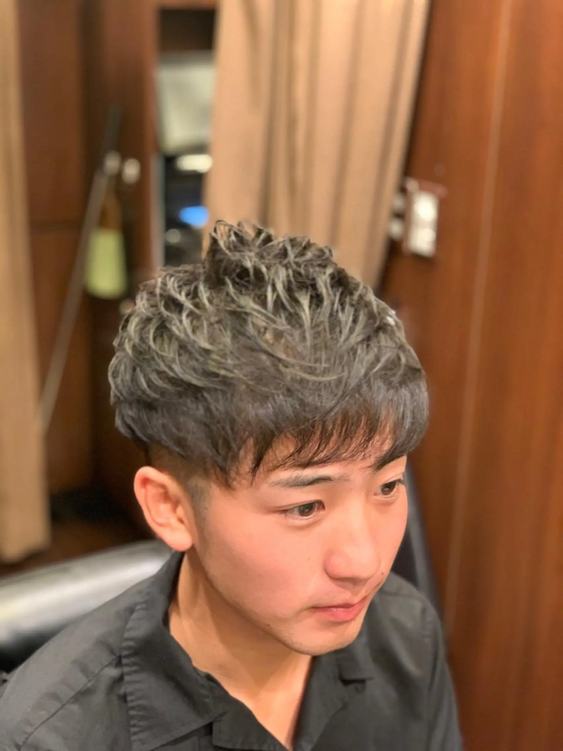 ミディアム パーマ ミディアムパーマ 岡崎 海人のヘアスタイル