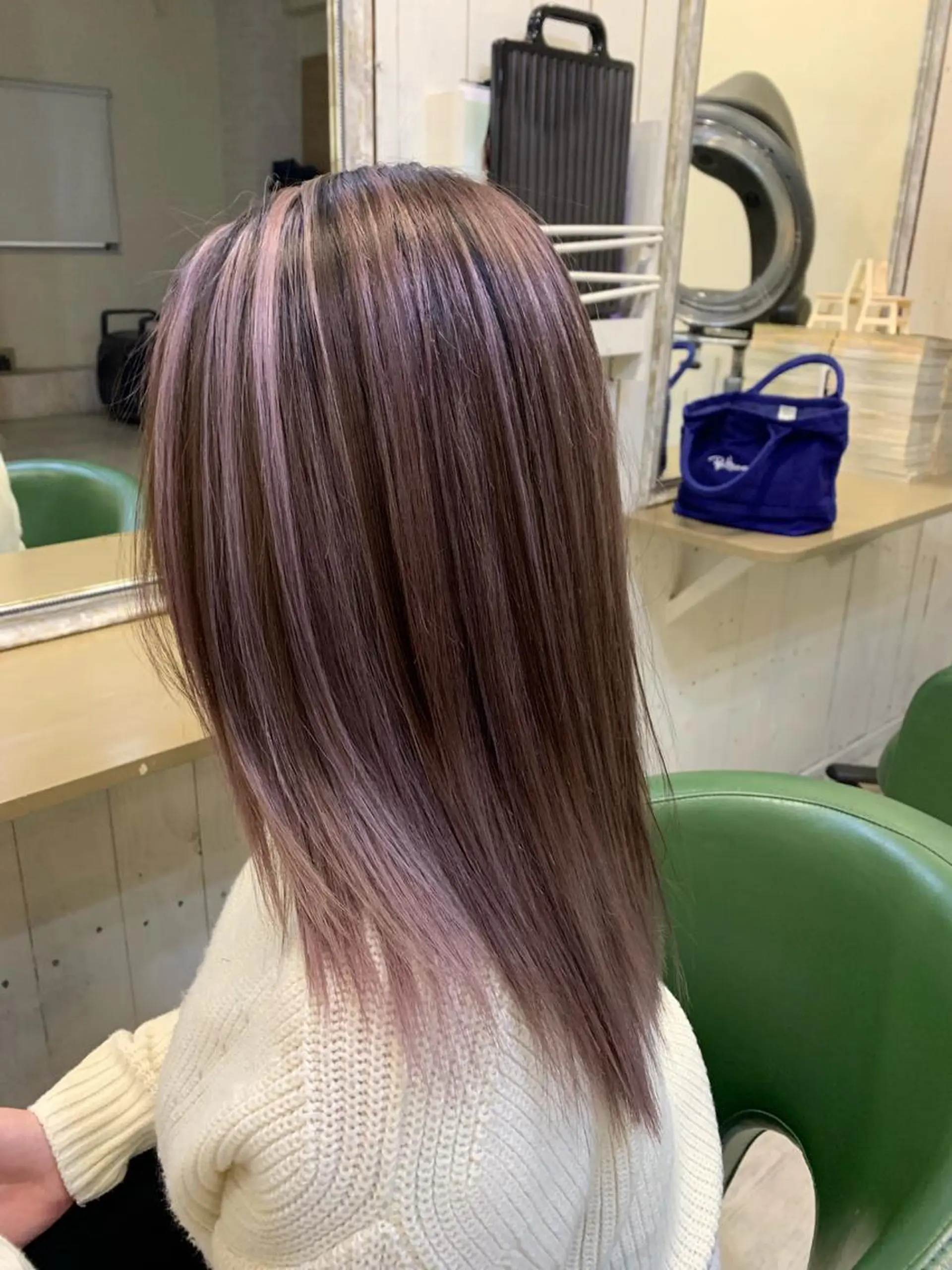 セミロング カット ヘアカラー 高山 滉太のヘアスタイル