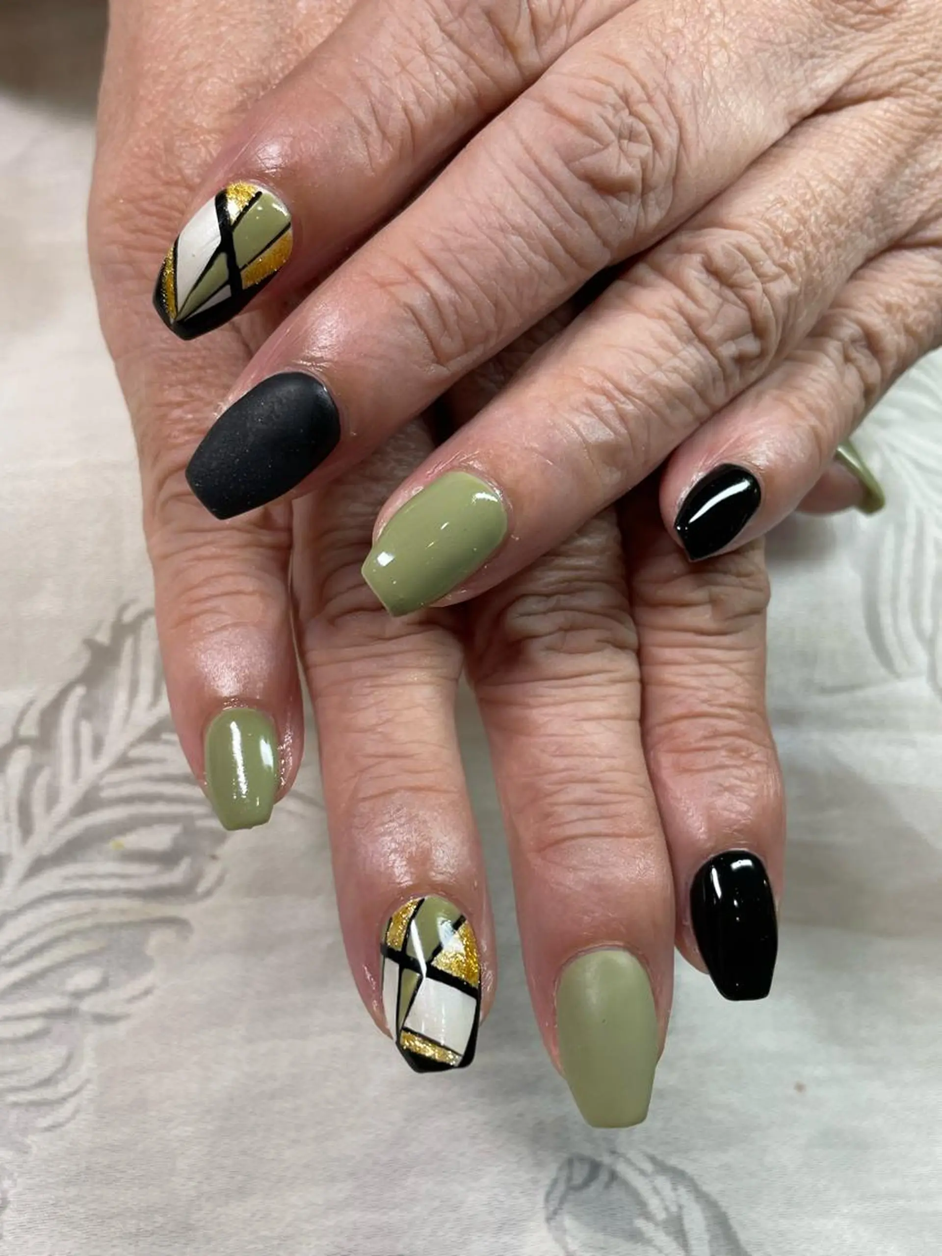 ネイル Angeailes〜アンジュエール〜所属・開運ネイル Angeailesのネイルデザイン