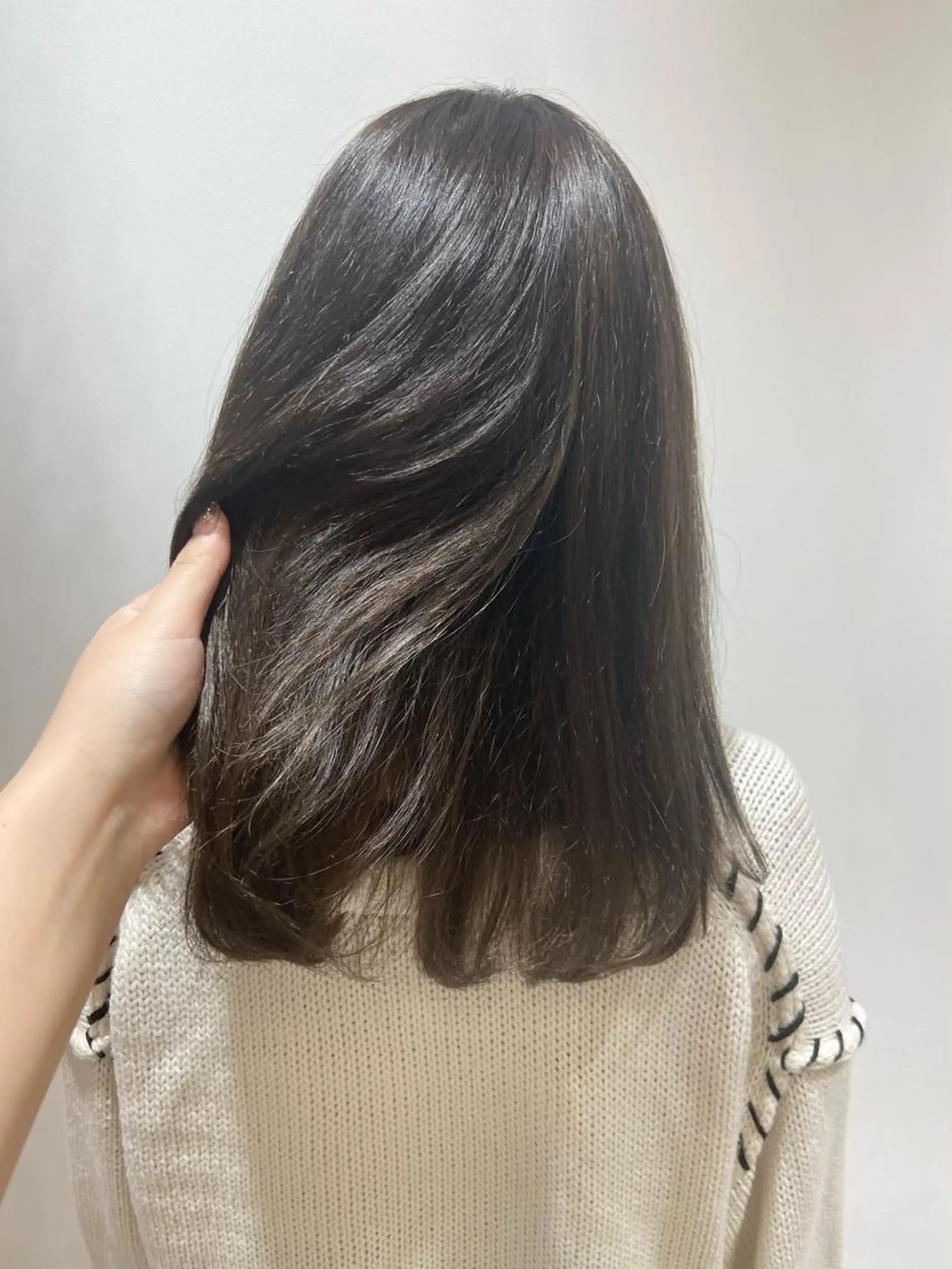 ミディアム カラー カット ヘアカラー トリートメント 🐺ウルフ/レイヤー 似合わせ‎🤍沙羅のヘアスタイル