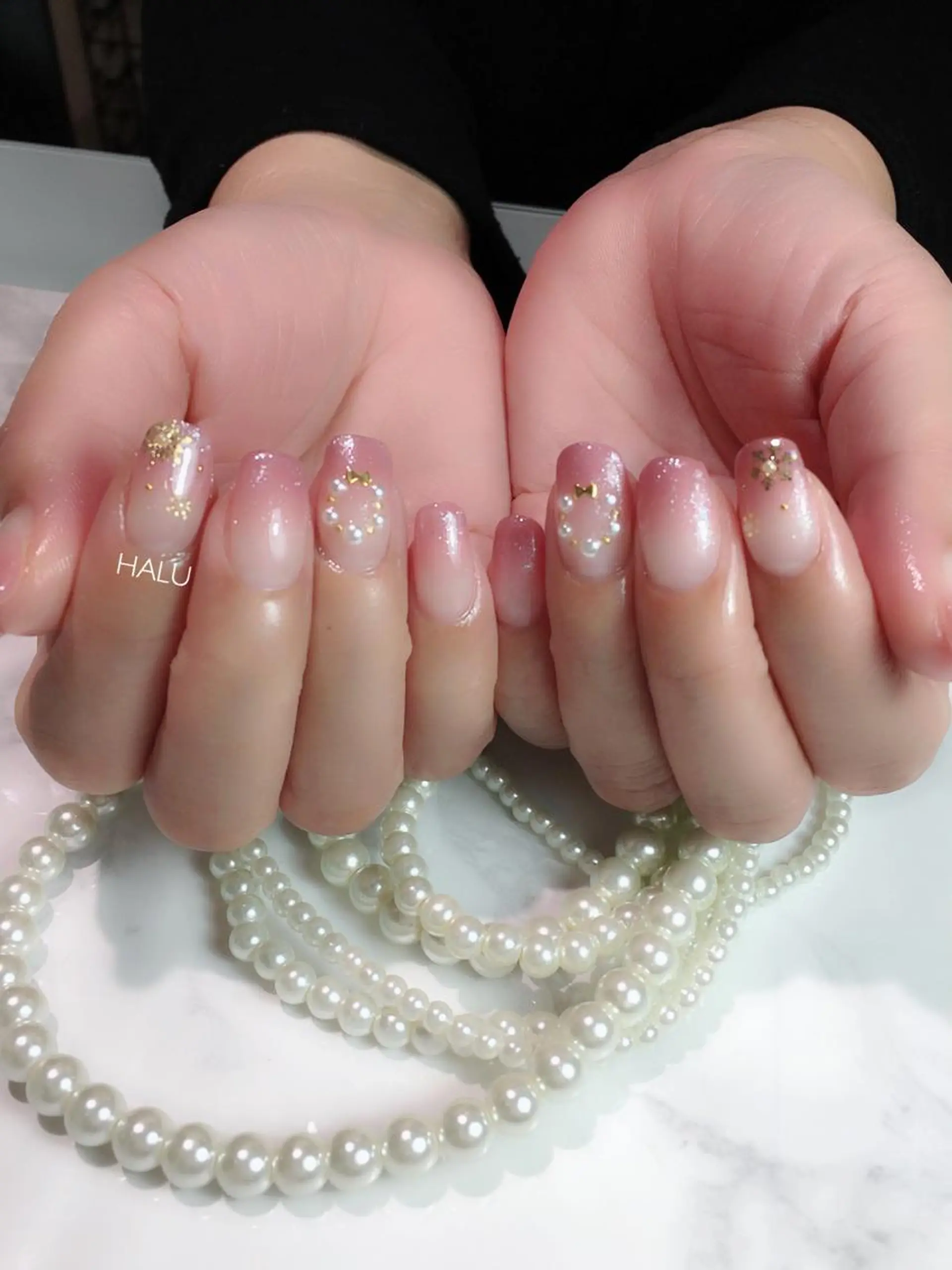 ネイル ゴールド グラデーション ピンク HALU ハルのネイルデザイン