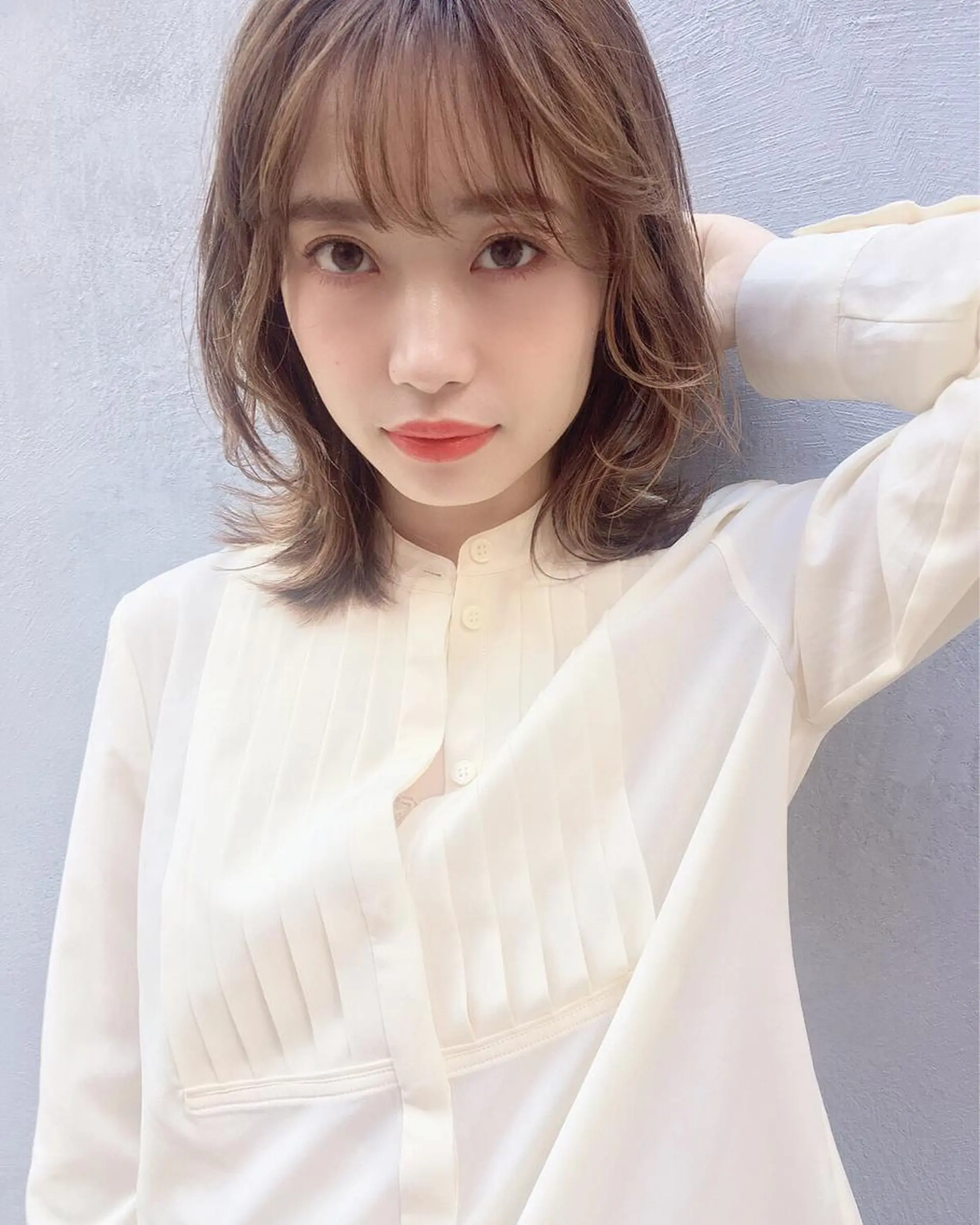 ミディアム レイヤーカット 小顔カット 鎌倉 彩のヘアスタイル