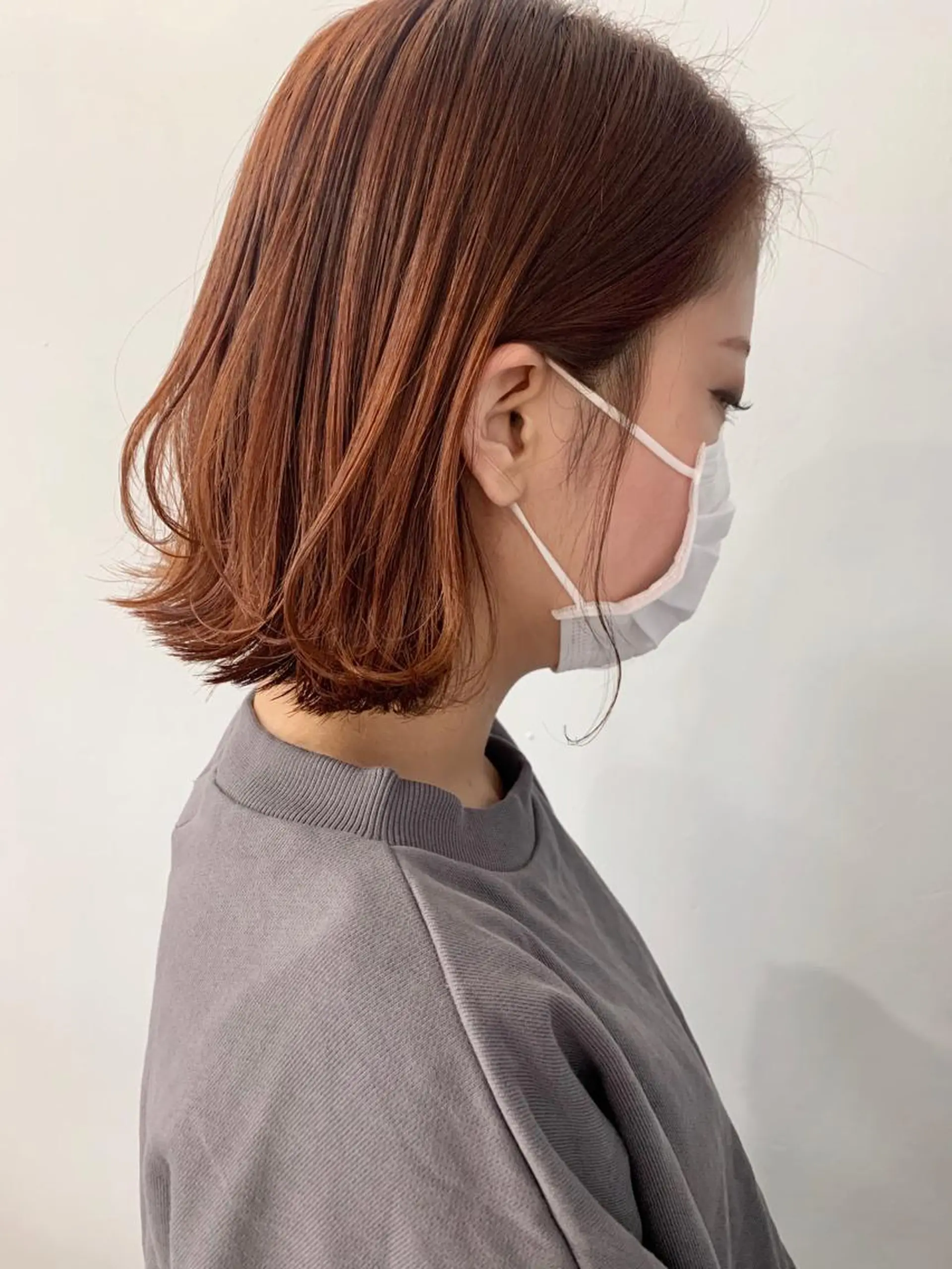 ミディアム ボブ 外ハネヘア カット ヘアカラー トリートメント 舘谷 愛莉のヘアスタイル