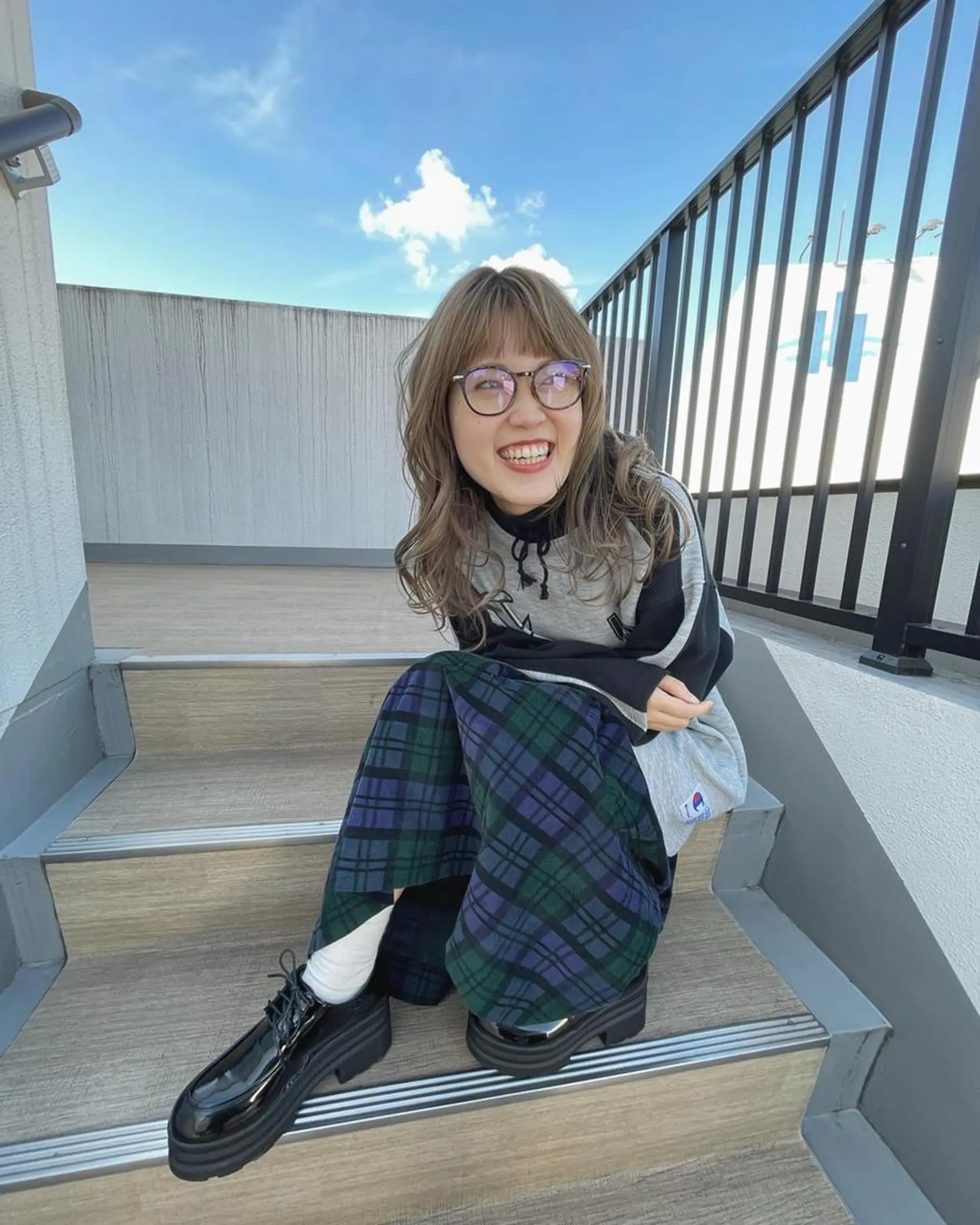 ミディアム カラー パーマ ヘアアレンジ メンズ キッズ ネイル マツエク・マツパ ベージュカラー 🫧垢抜けヘア🫧 SHIORIのヘアスタイル