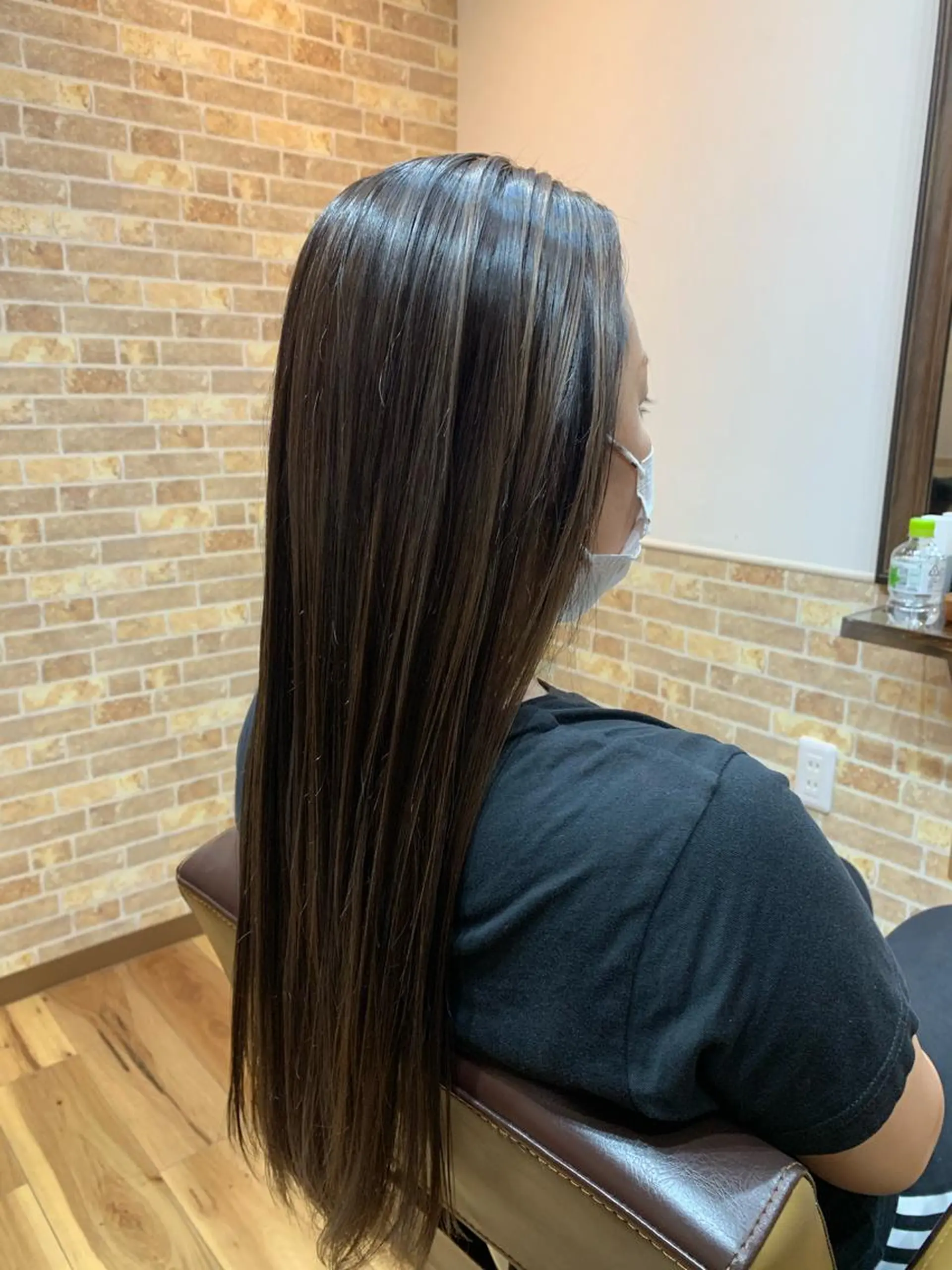 ロング カラー ヘアーハウス テンプラードのヘアスタイル