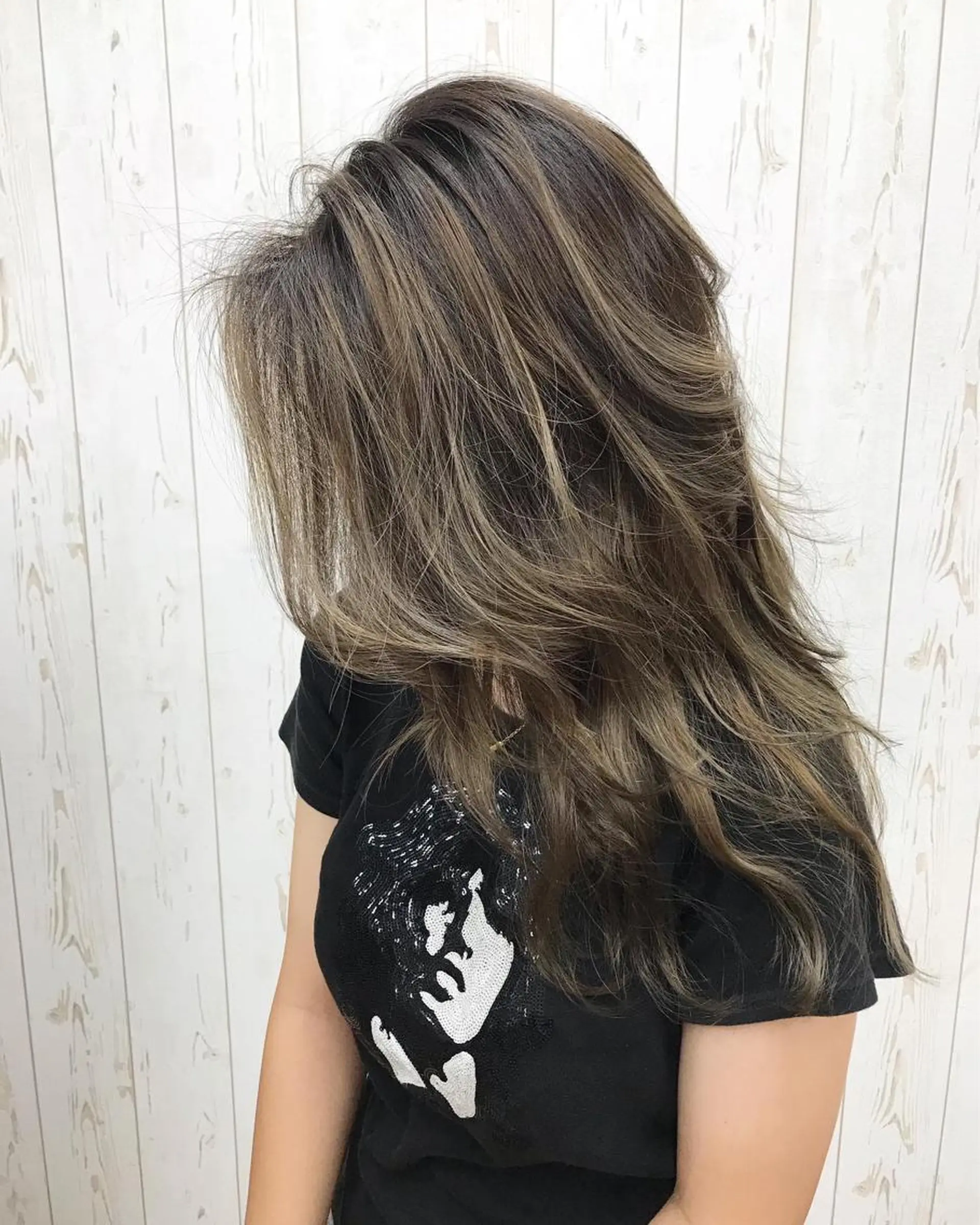 ロング カラー ヘアアレンジ バレイヤージュ ベージュカラー レイヤーカット AN'TIA小作代表 ⭐︎kazuma⭐︎のヘアスタイル