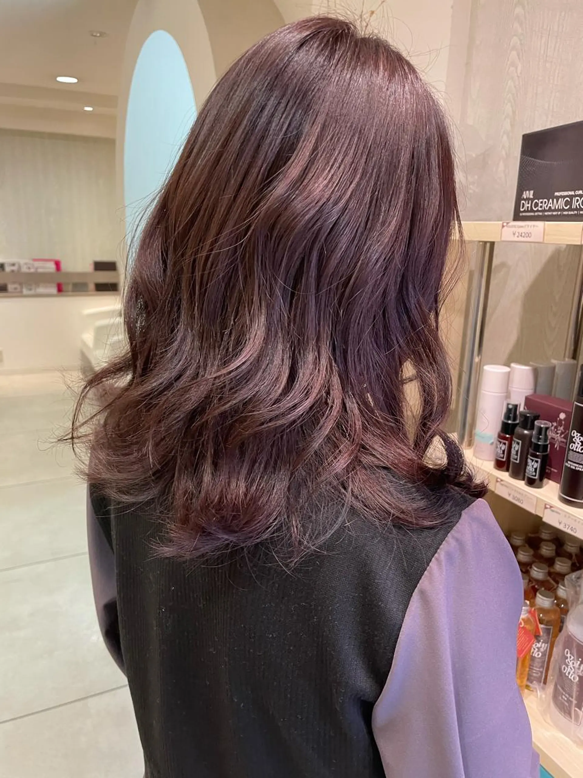 セミロング カット ヘアカラー パーマ トリートメント 松佐 ゆかりのヘアスタイル