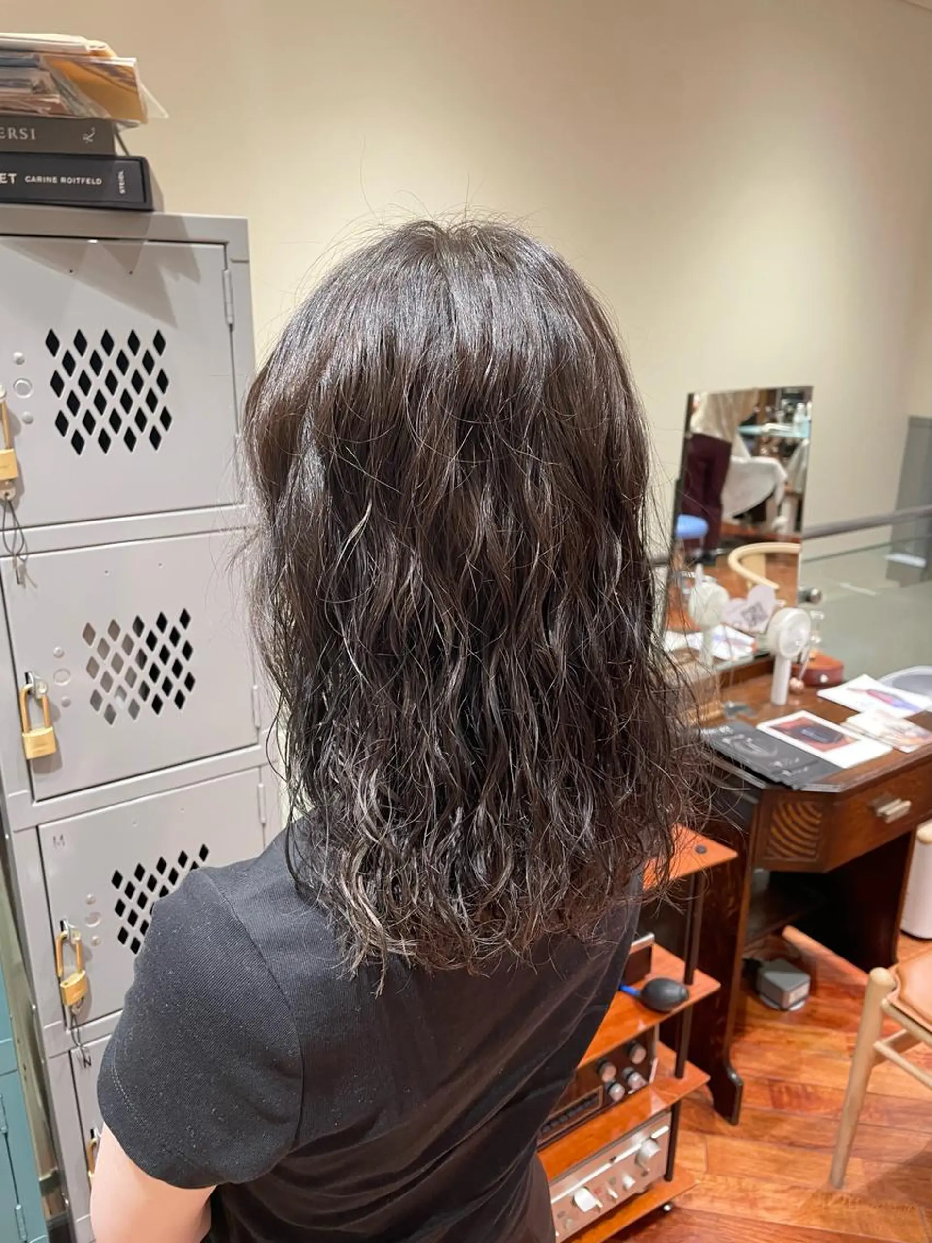 セミロング セミロングパーマ 大阪梅田 稲葉利也斗のヘアスタイル