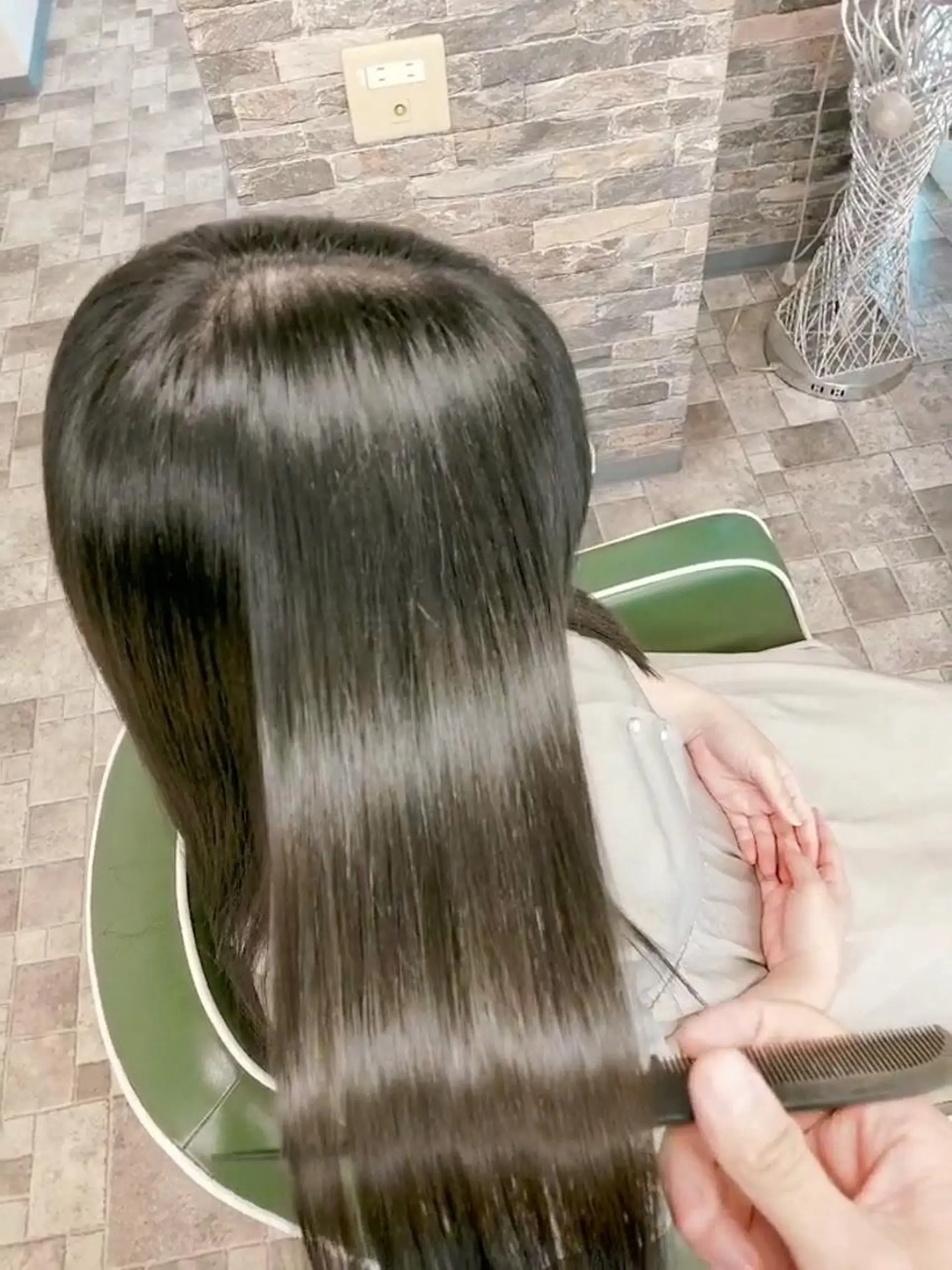 ロング 髪質改善 ロング 縮毛矯正 トリートメント デザインカラー 髪質改善Lilithのその他イメージ