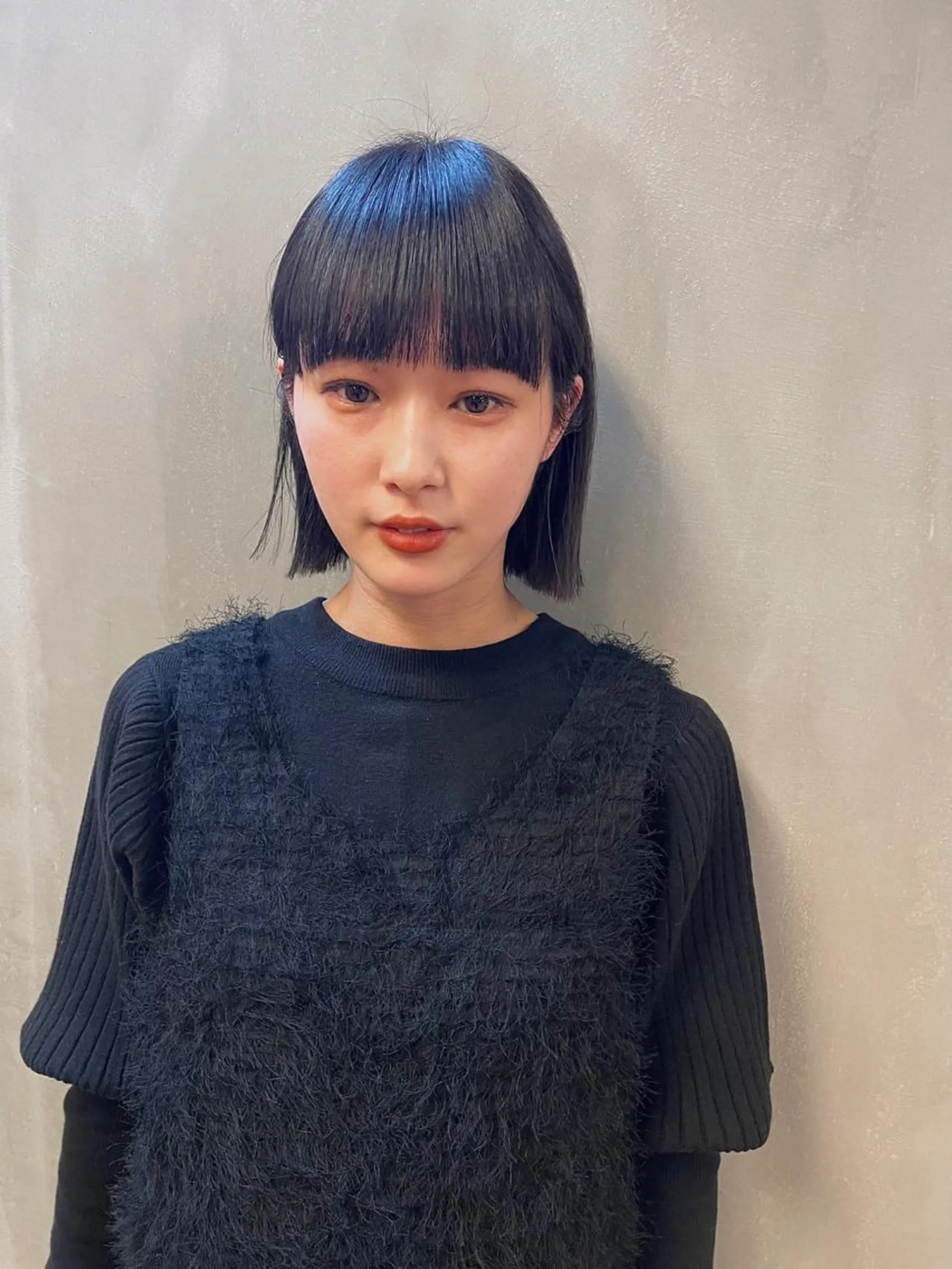 ミディアム カラー パーマ ヘアアレンジ メンズ キッズ ネイル マツエク・マツパ アイブロウ 黒髪 ブルーカラー ブルーブラック ブルー tatsumi/ボブ ウルフ/レイヤーのヘアスタイル