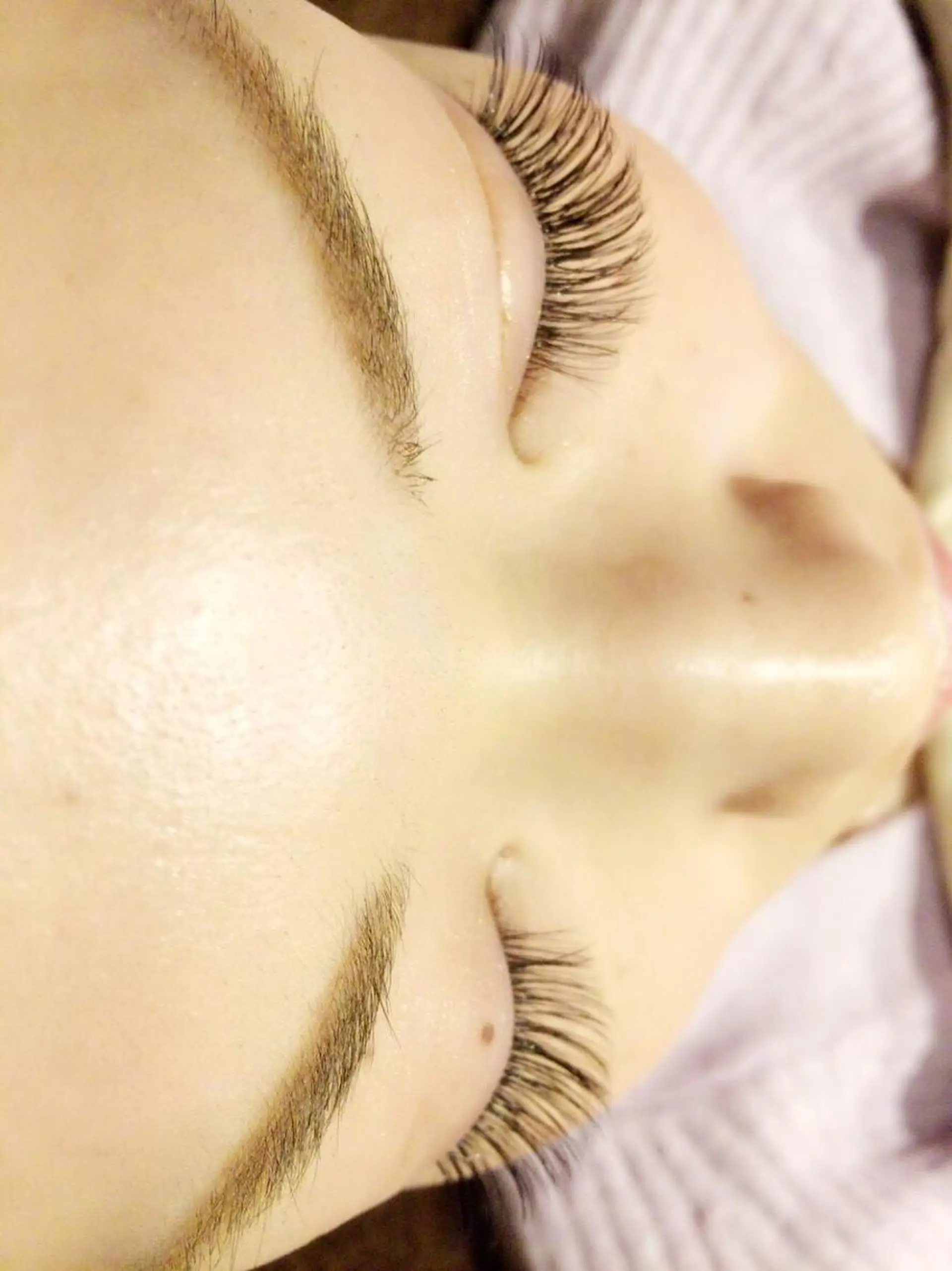 マツエク・マツパ 中野 里咲のヘアスタイル