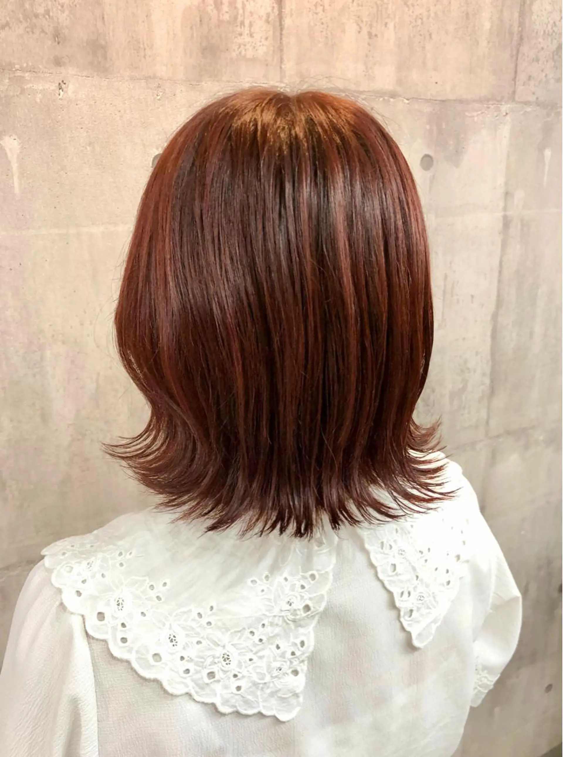 ミディアム ボブ 外ハネヘア カット ヘアカラー トリートメント 興津/韓国レイヤー ダブルカラー美髪縮毛のヘアスタイル