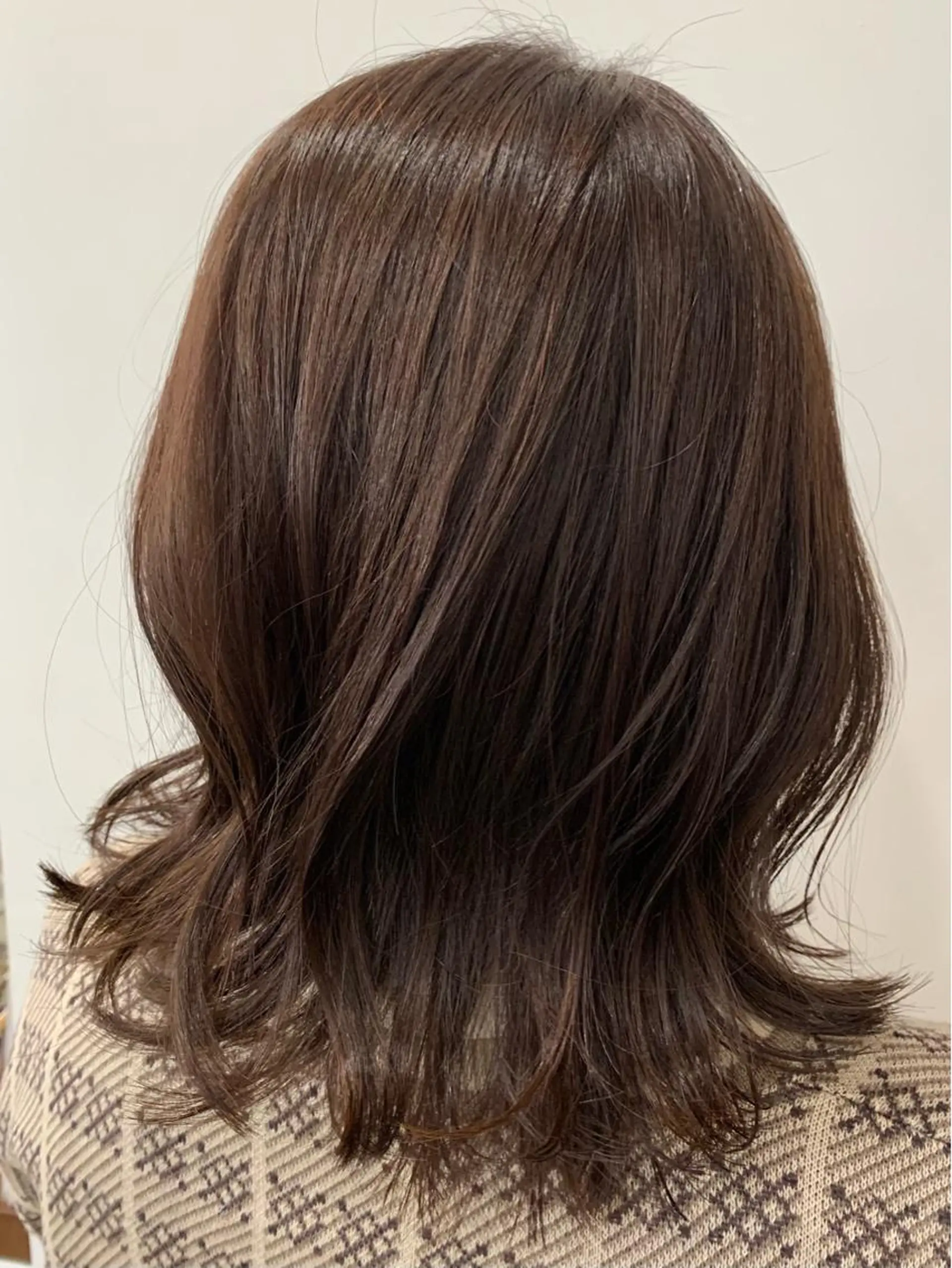 ミディアム カラー 三ツ井凌 【ヘアケアサロン】のヘアスタイル