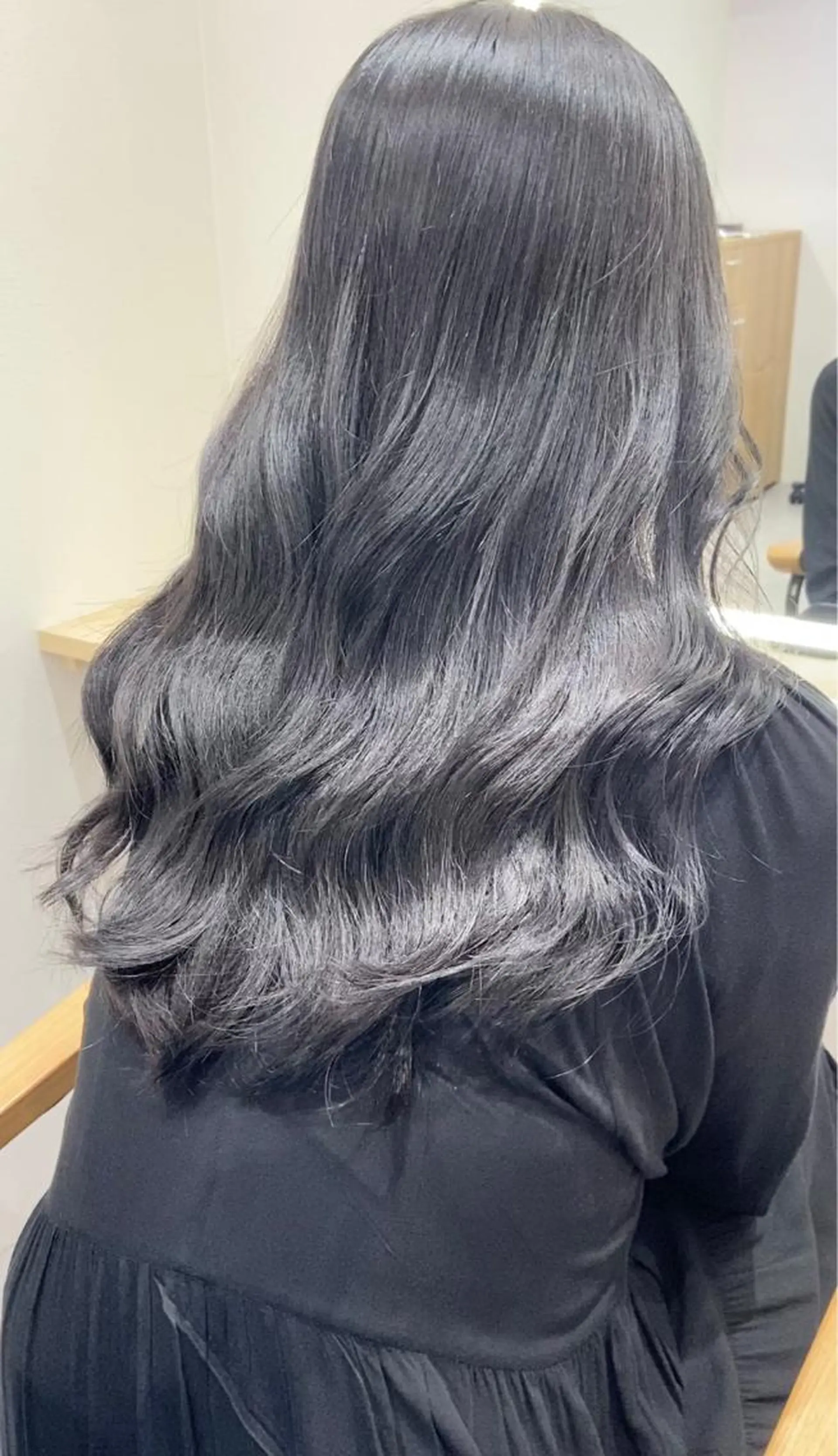 ロング カラー アッシュ アッシュブラック 黒髪 吉田 幸斗のヘアスタイル