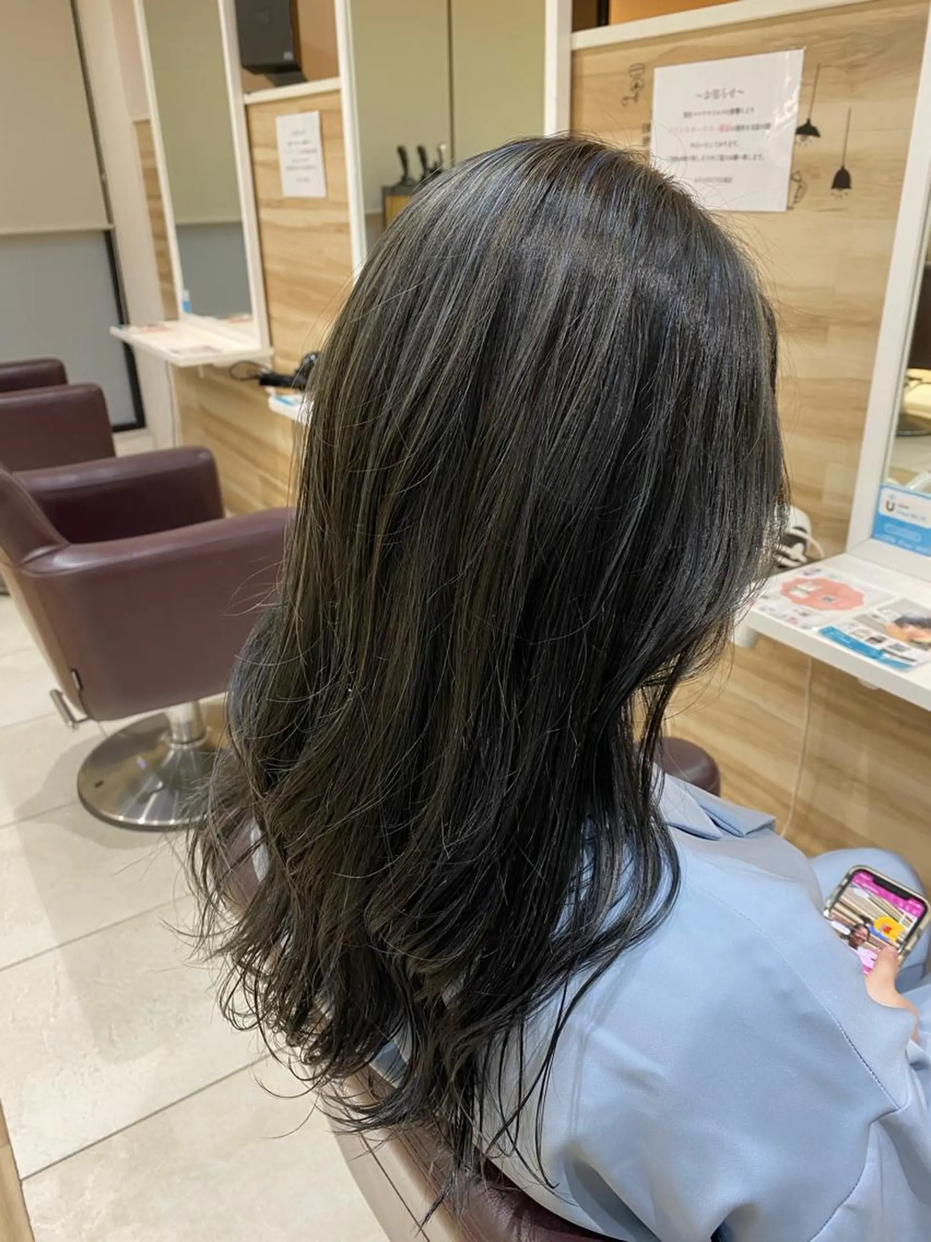 カラー 河原 亜樹のヘアスタイル