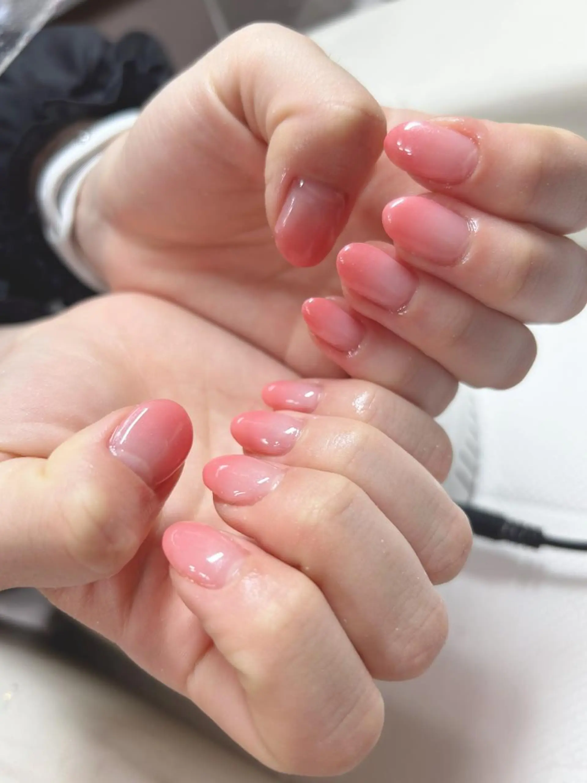 ネイル グラデーション ピンク シンプルネイル coconailミユ 🎀のネイルデザイン