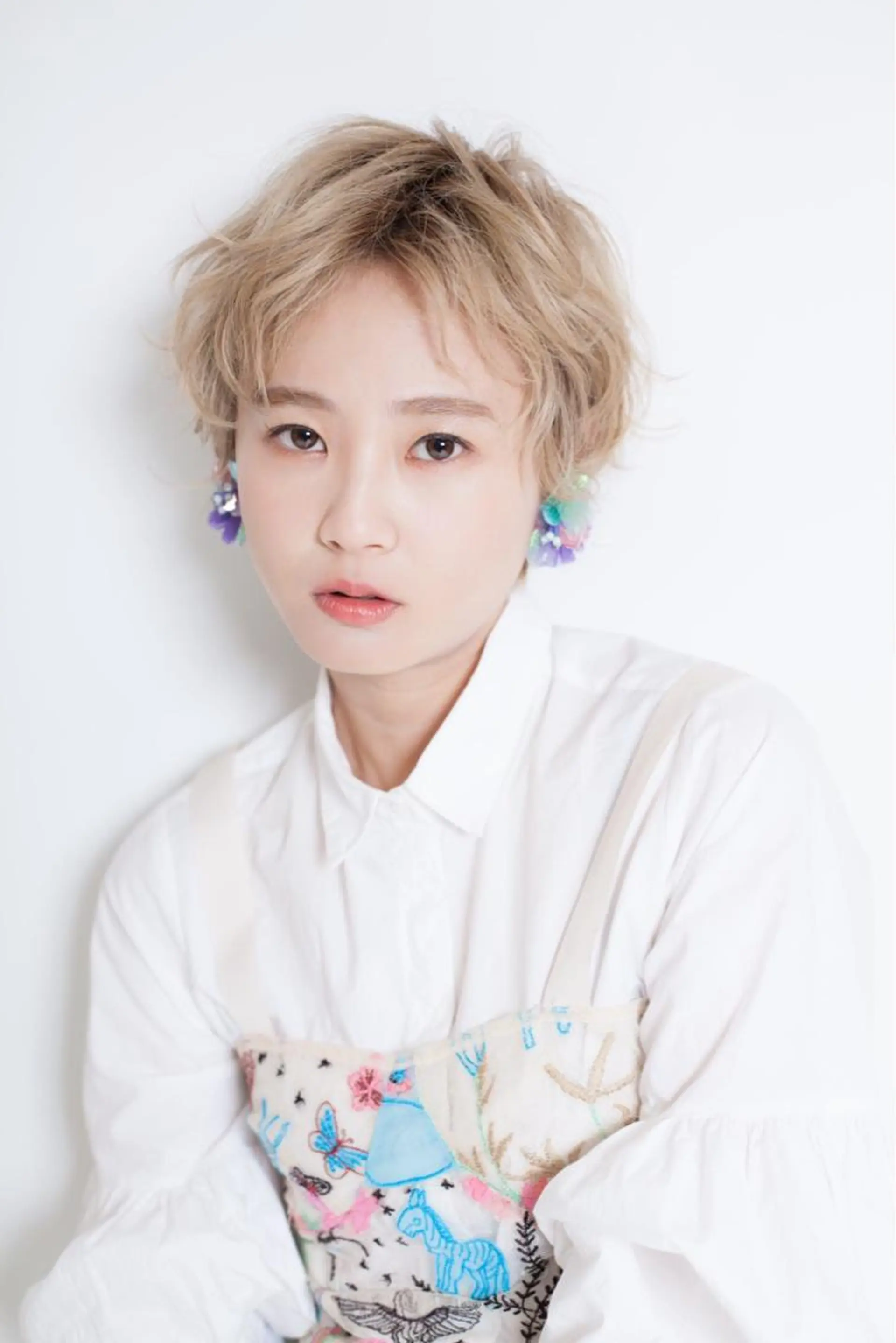 ショート カラー ハイトーンカラー ショートヘア ✂️小顔カット✂️ 山本有紀のヘアスタイル