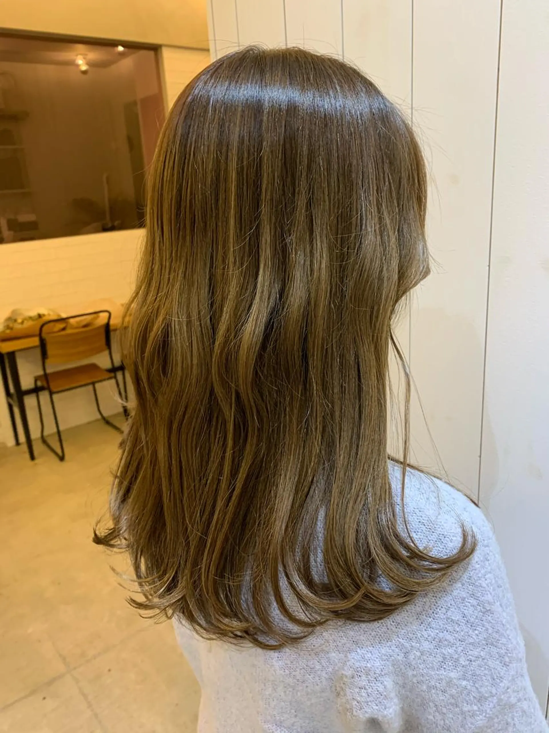 ロング カラー ベージュカラー グラデーションカラー ヒロミ/アレンジ/ アンニュイ/透け感のヘアスタイル