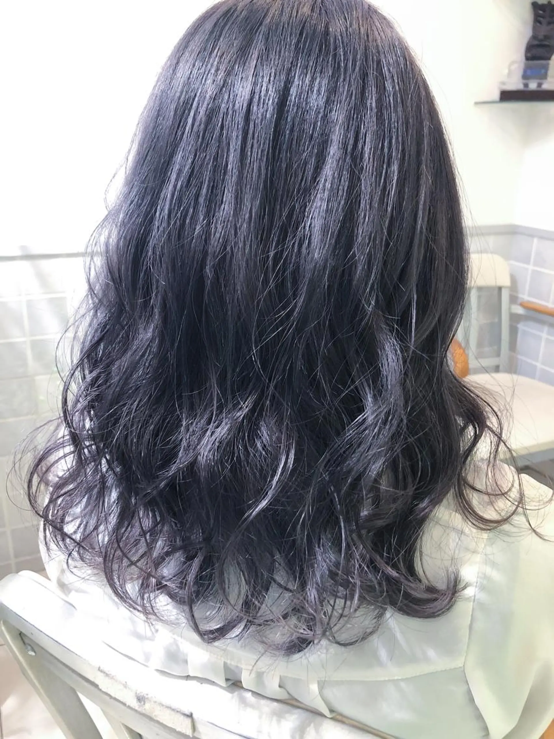 セミロング カラー ブリーチ ラベンダーカラー miyu 美髪縮毛矯正𓂃꙳⋆のヘアスタイル