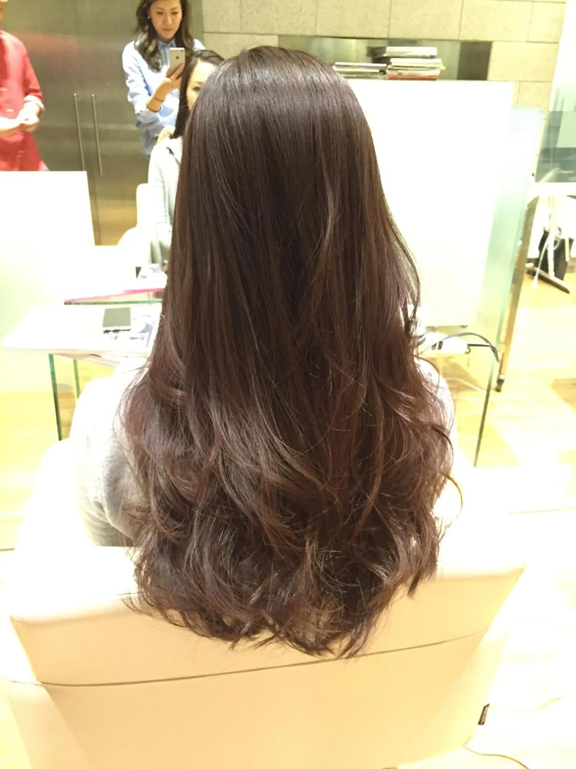 ロング 乾かすだけで艶髪酸性 ストレート髙橋悠耶のヘアスタイル