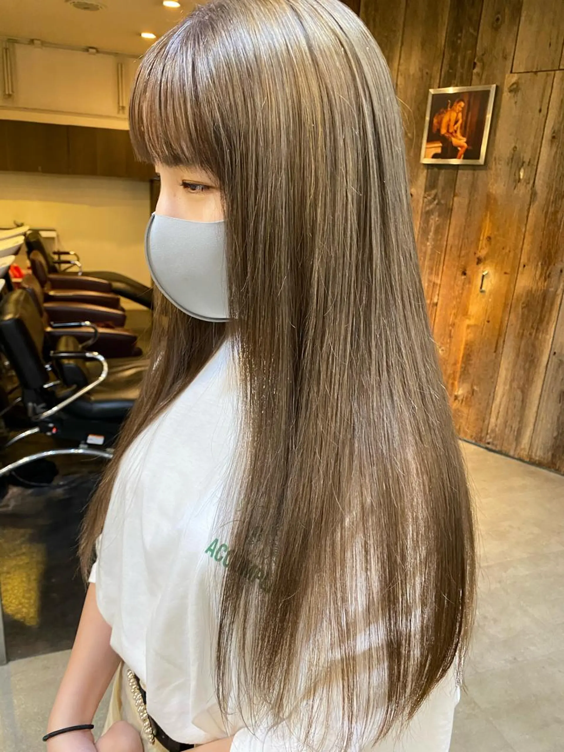 ロング カラー パーマ ヘアアレンジ メンズ キッズ ネイル mana 暖色カラーカットのヘアスタイル