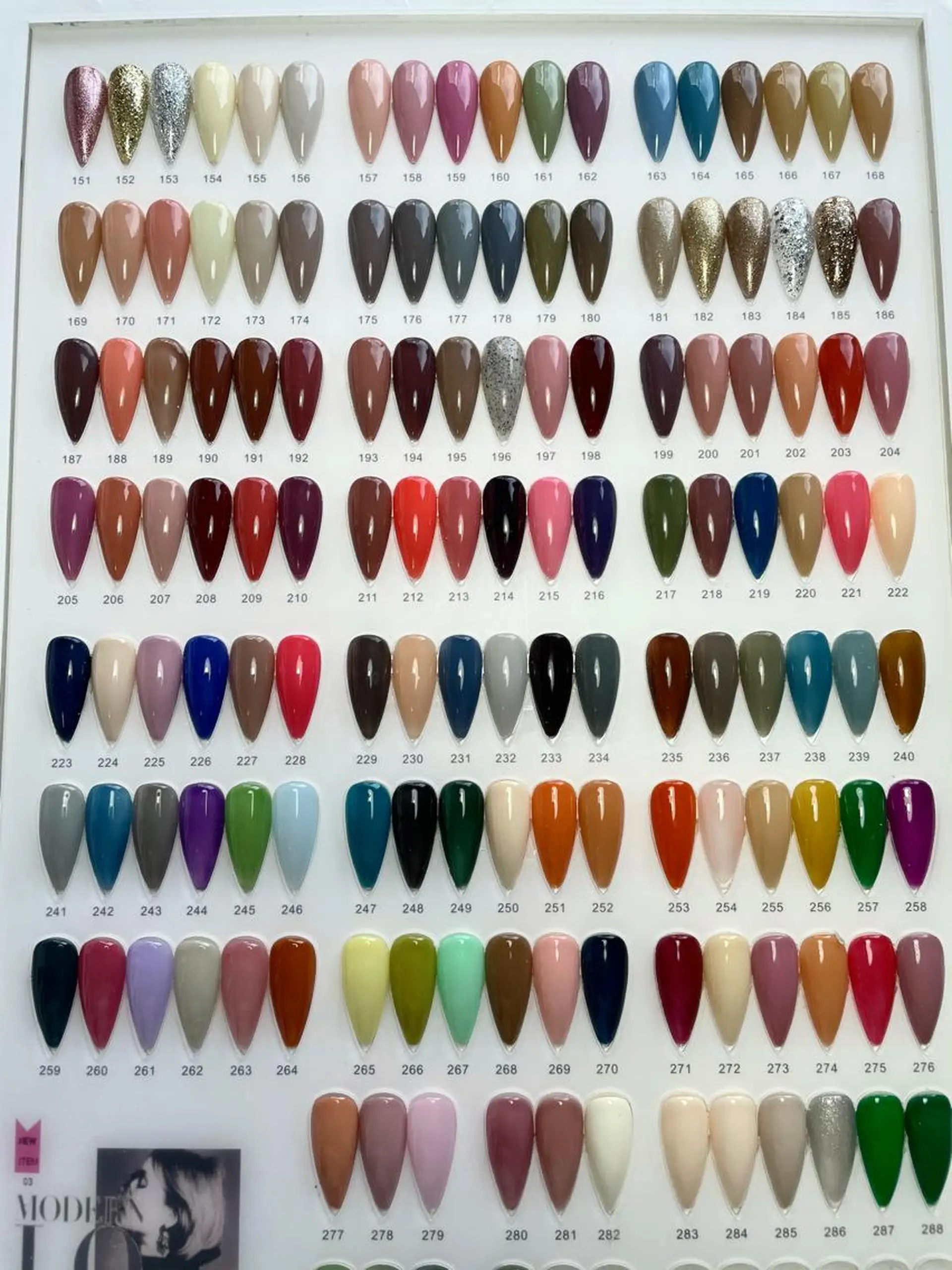 カラー M🌷nail 長さだし専門店のネイルデザイン